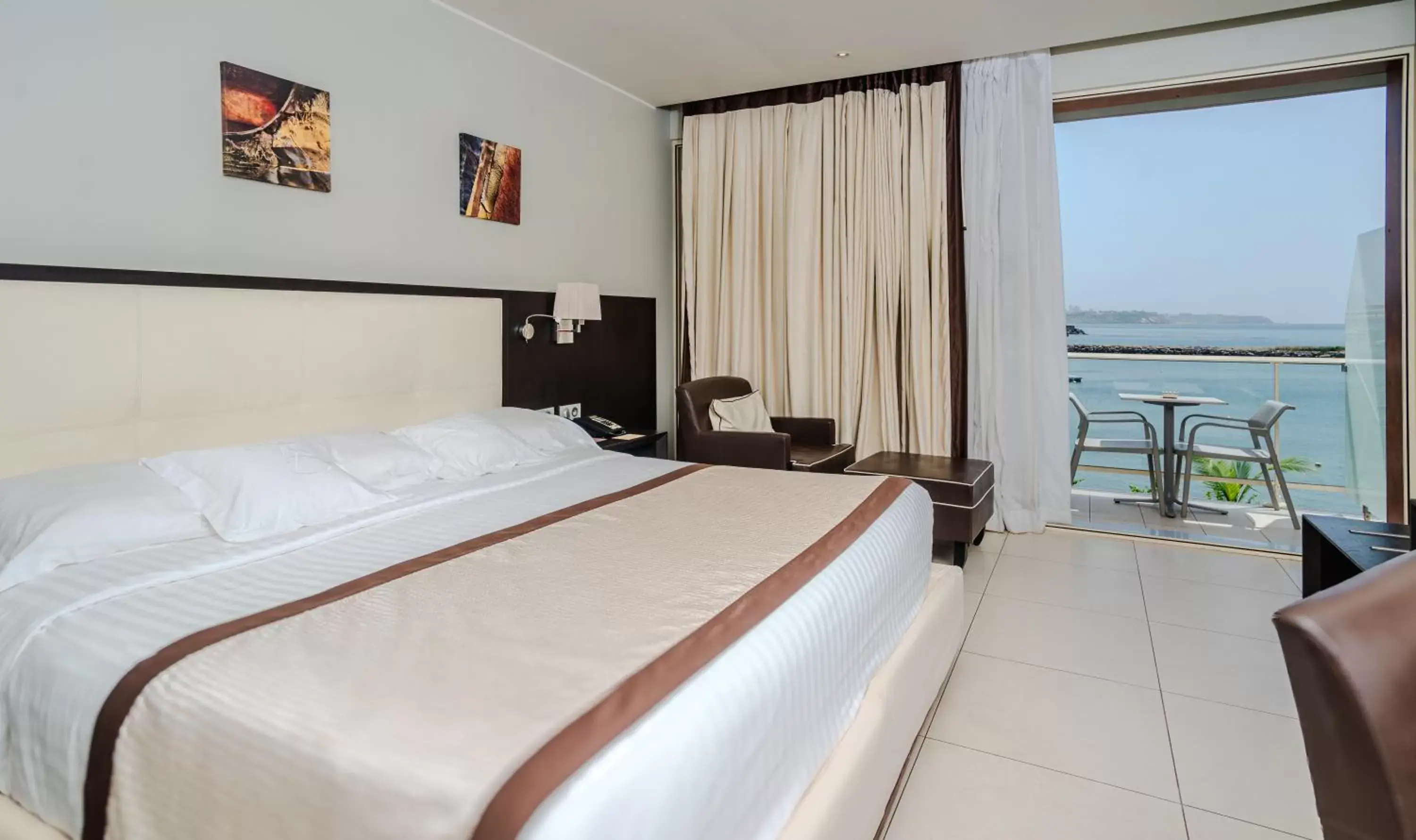 Bed in Terrou-Bi Bed in Terrou-Bi