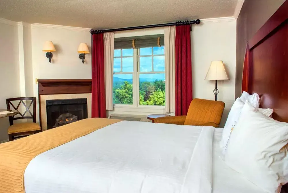 Bed, Room Photo in Brasstown Valley Resort & Spa