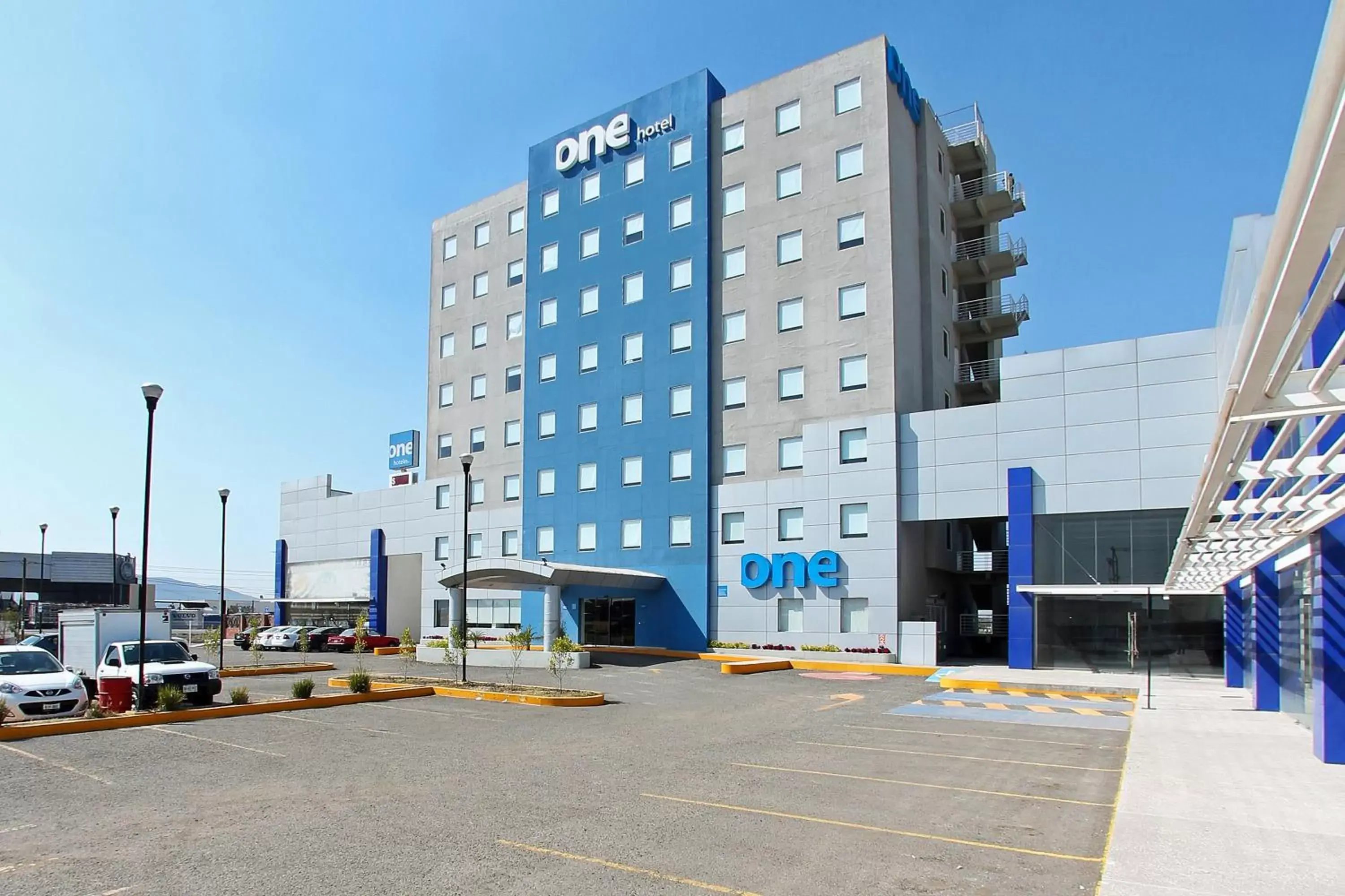 Property building in One Queretaro Aeropuerto