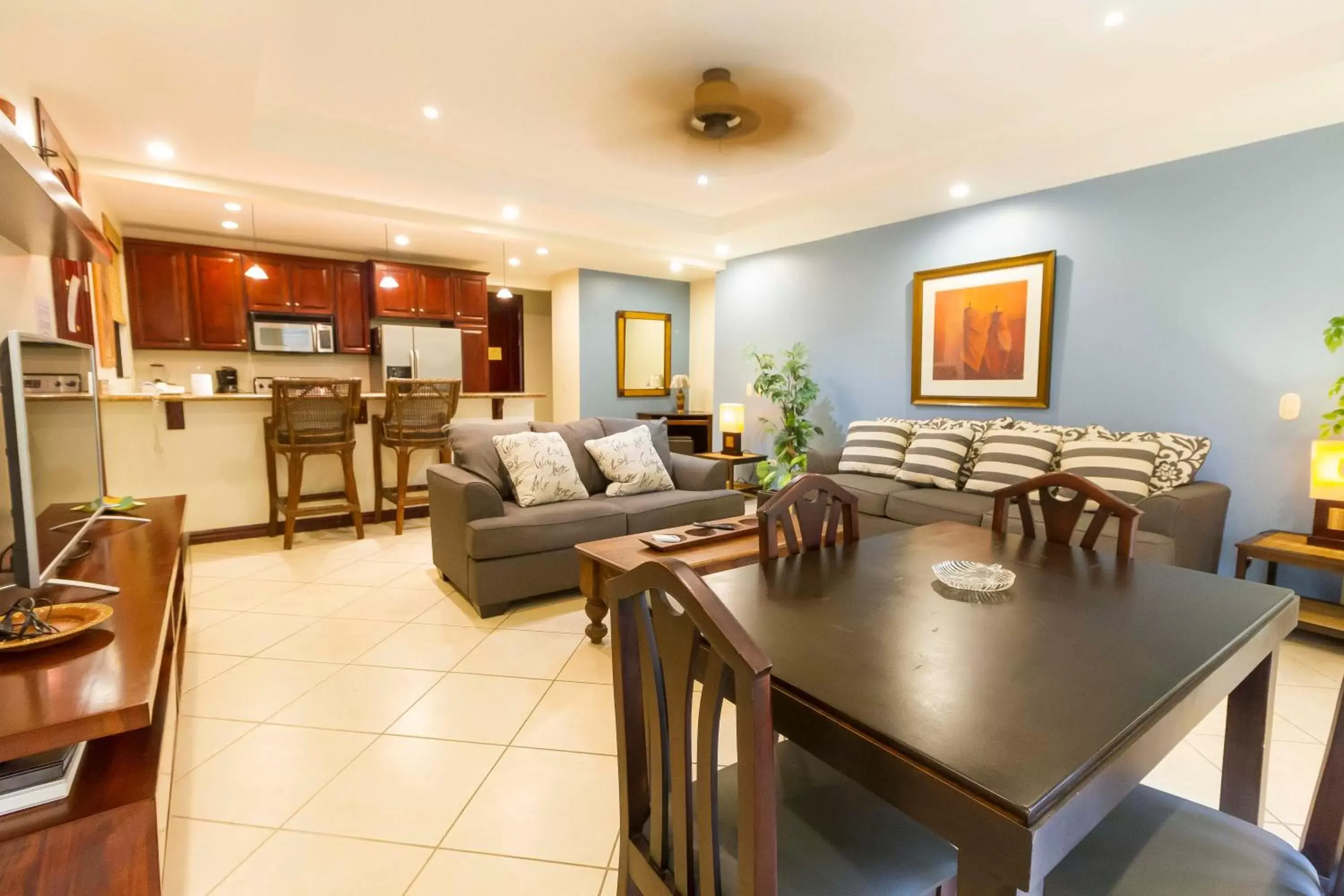 Living room, Seating Area in Monte Carlo Luxury Condominiums