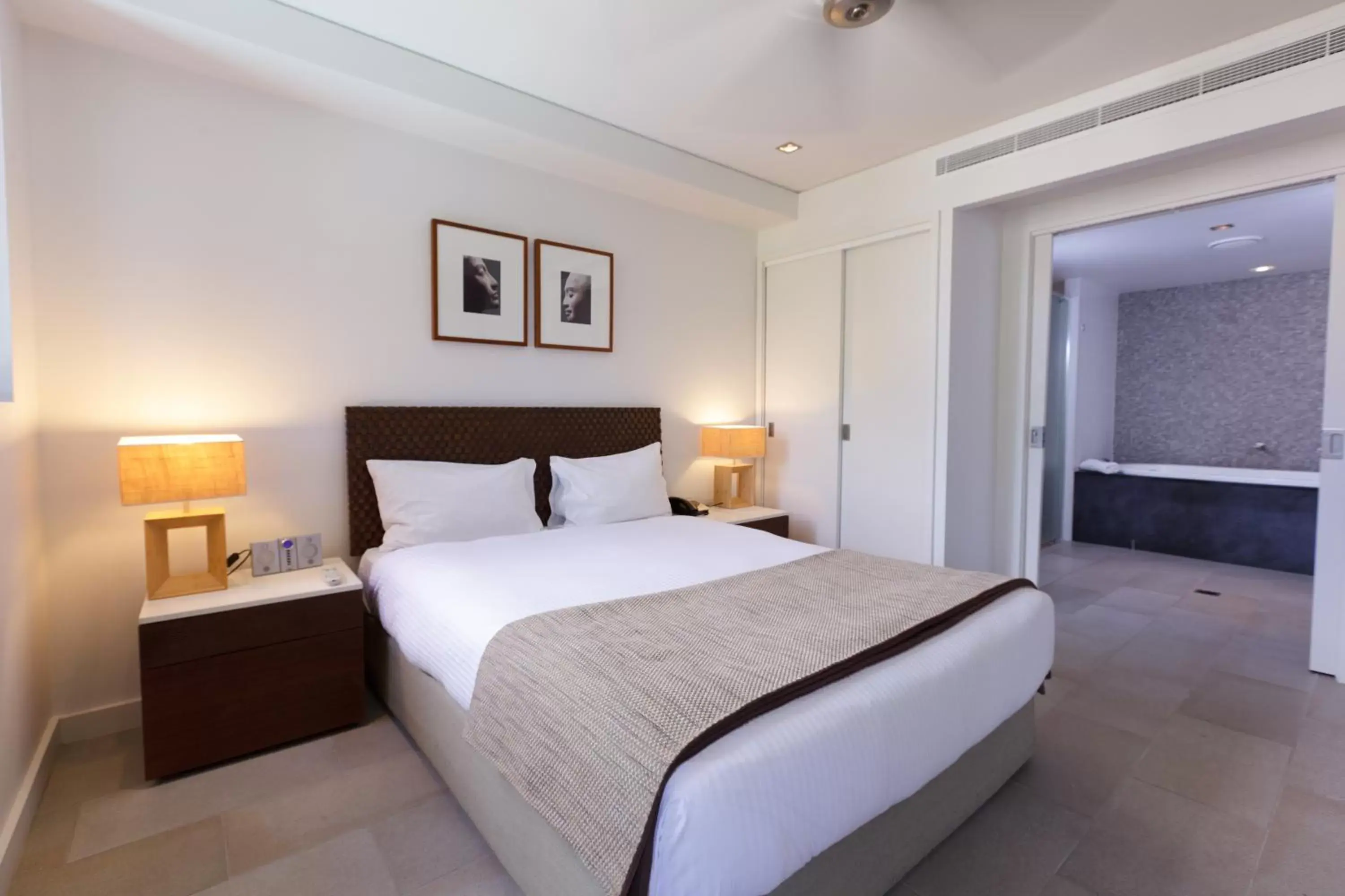 Bedroom, Bed in Pullman Palm Cove Sea Temple Resort & Spa