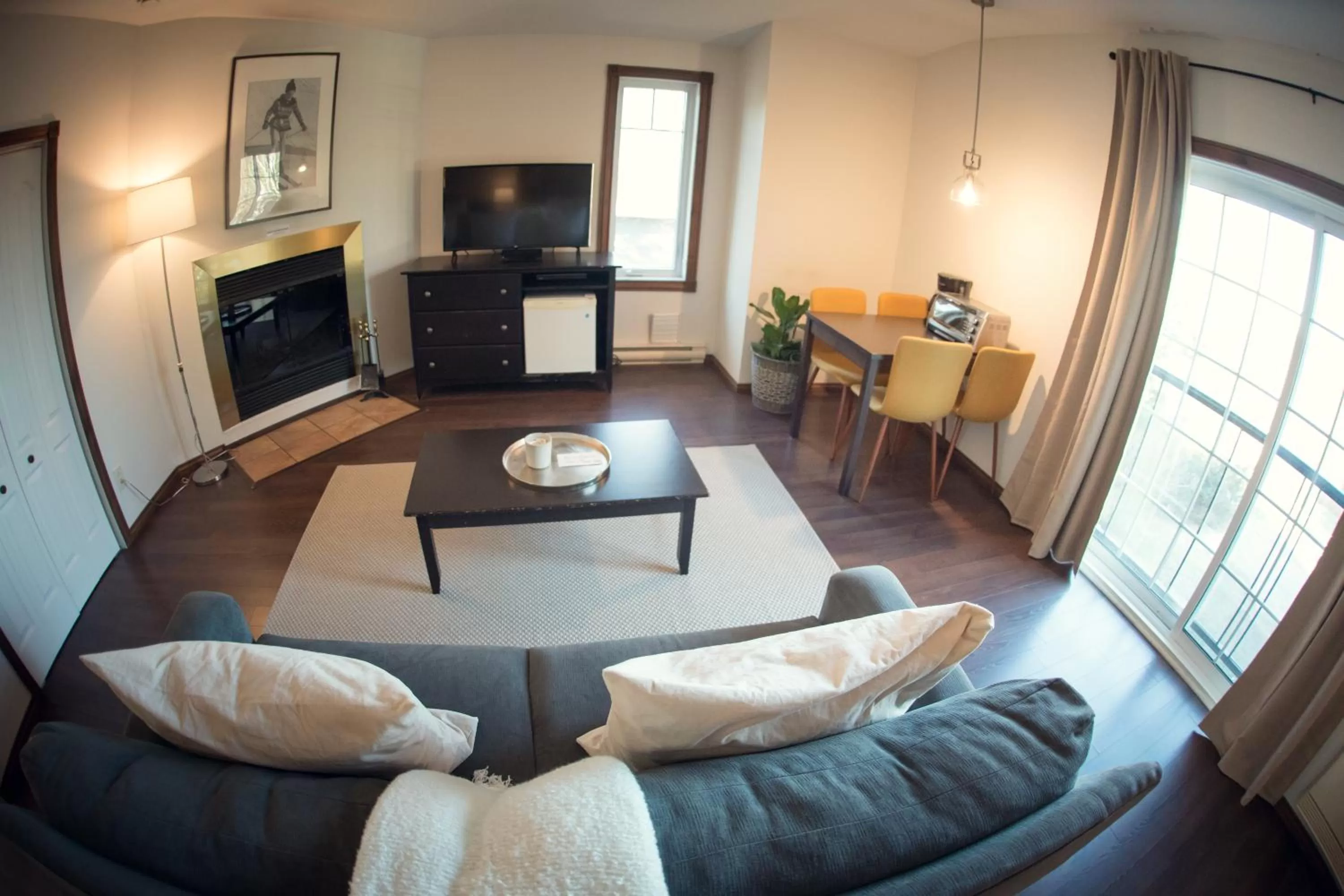 Seating Area in Le Montagnard, Auberge Hôtel & Chalets