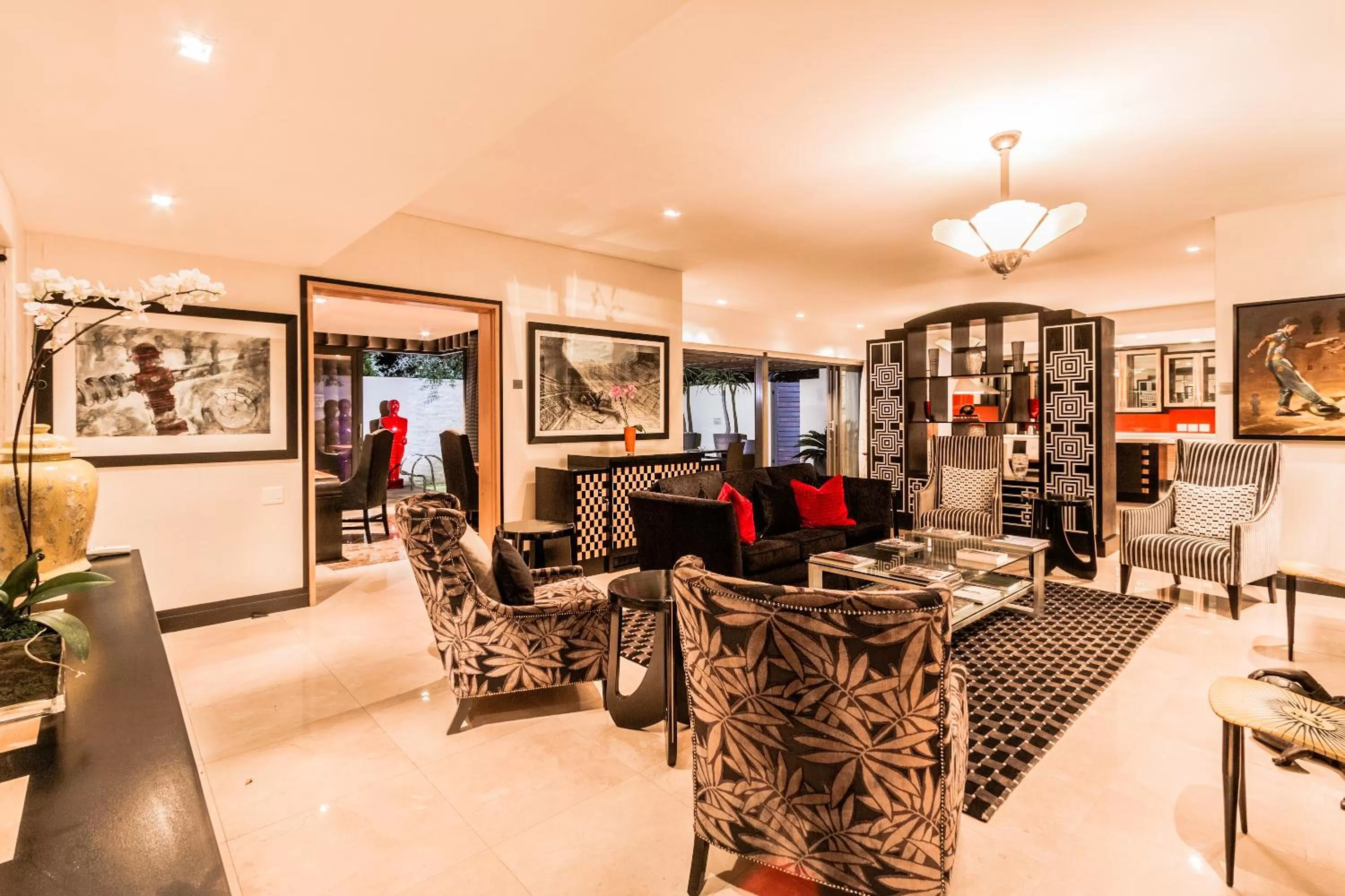 Living room in No5 Boutique Art Hotel by Mantis