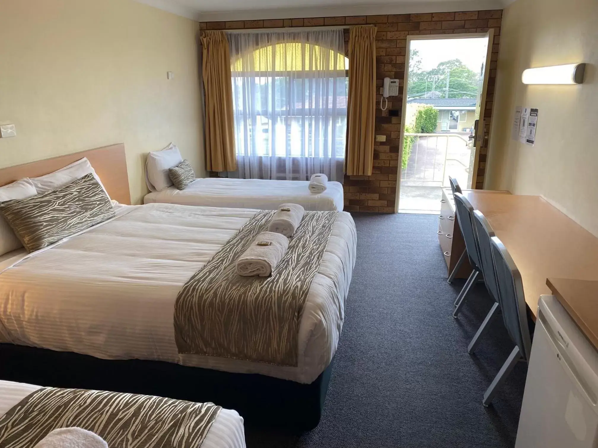 Bedroom, Bed in Maitland City Motel