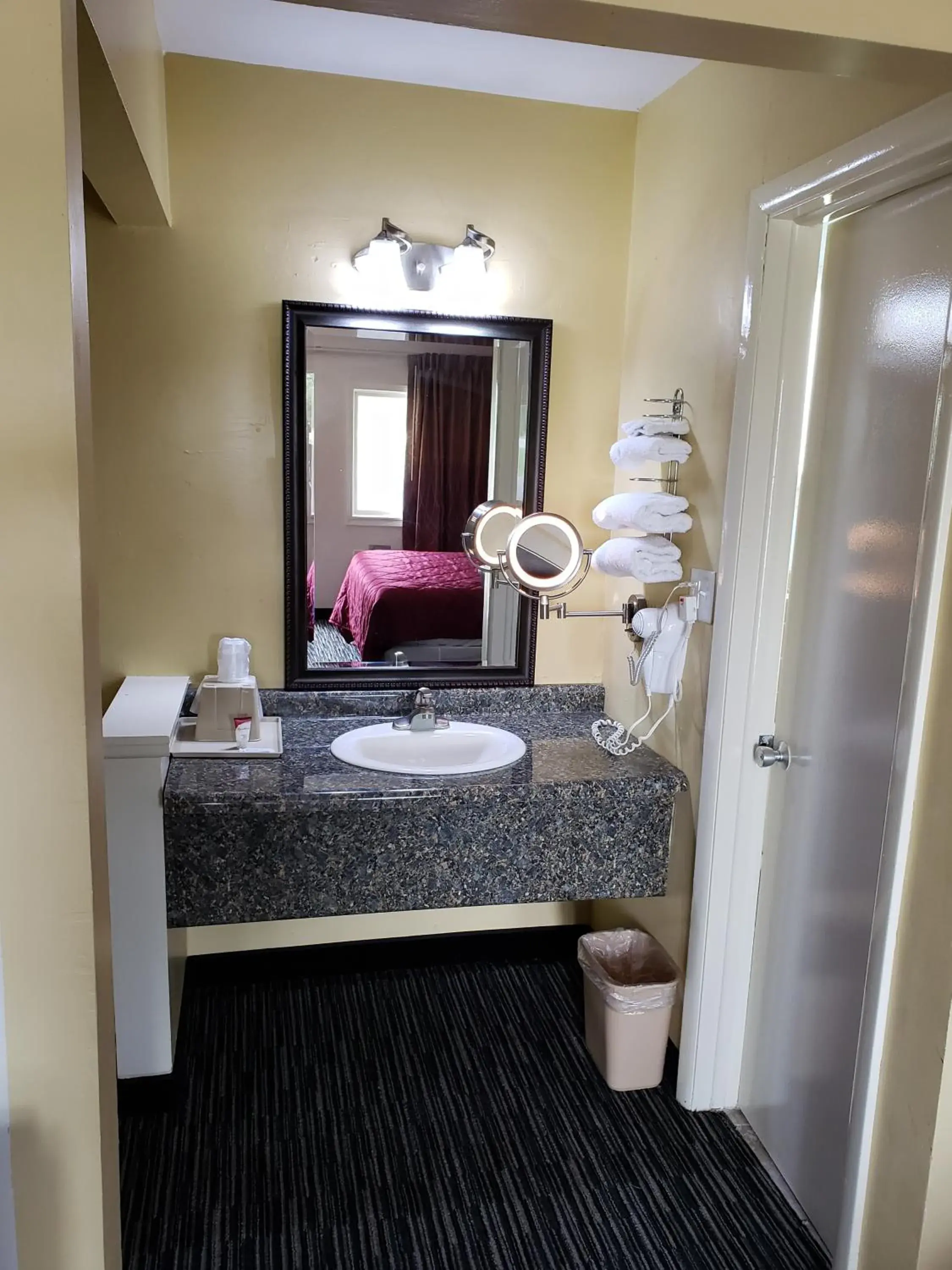 Bathroom in Super 7 Motel