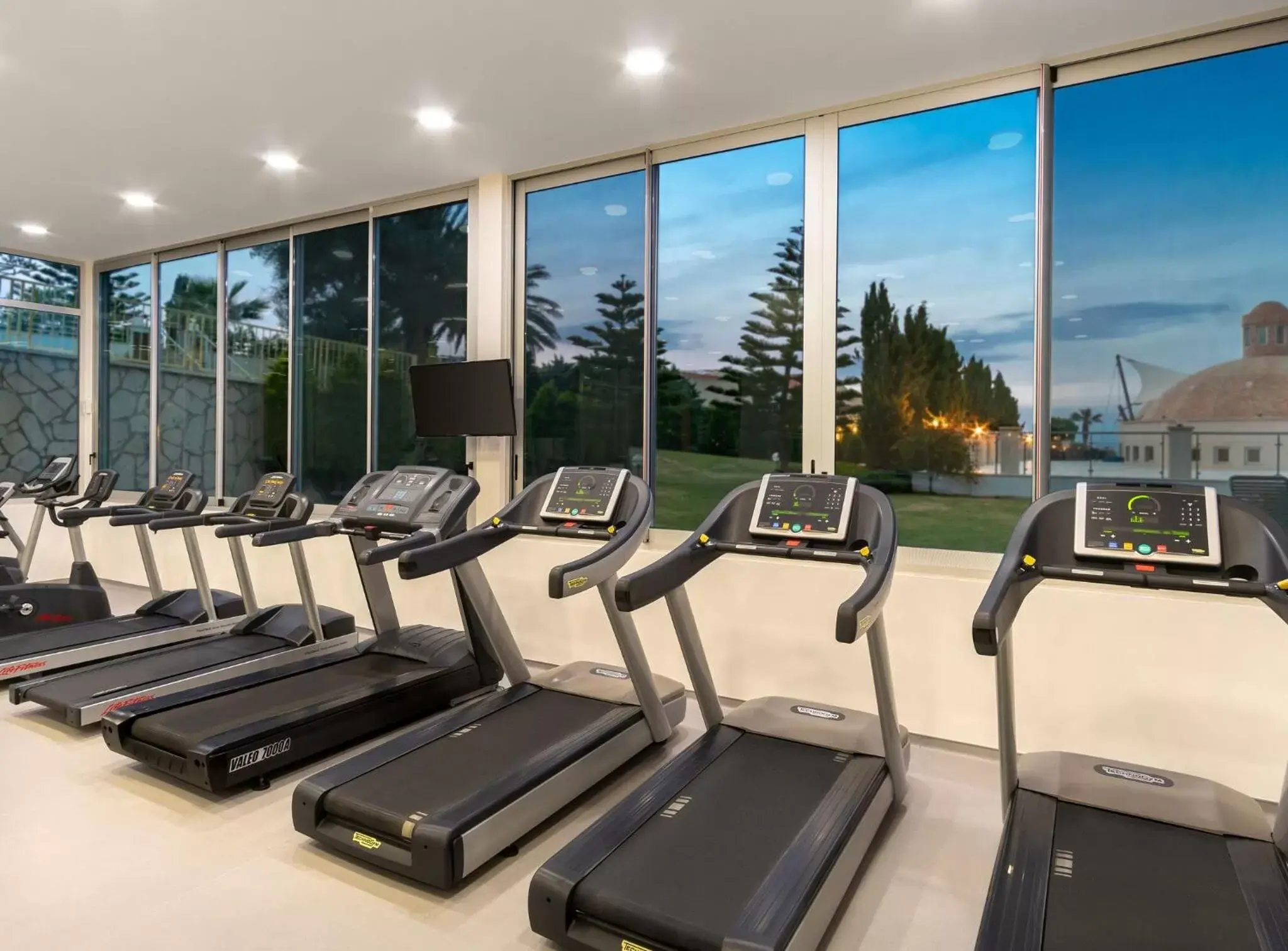 Garden, Fitness Center/Facilities in Radisson Blu Resort & Spa Cesme