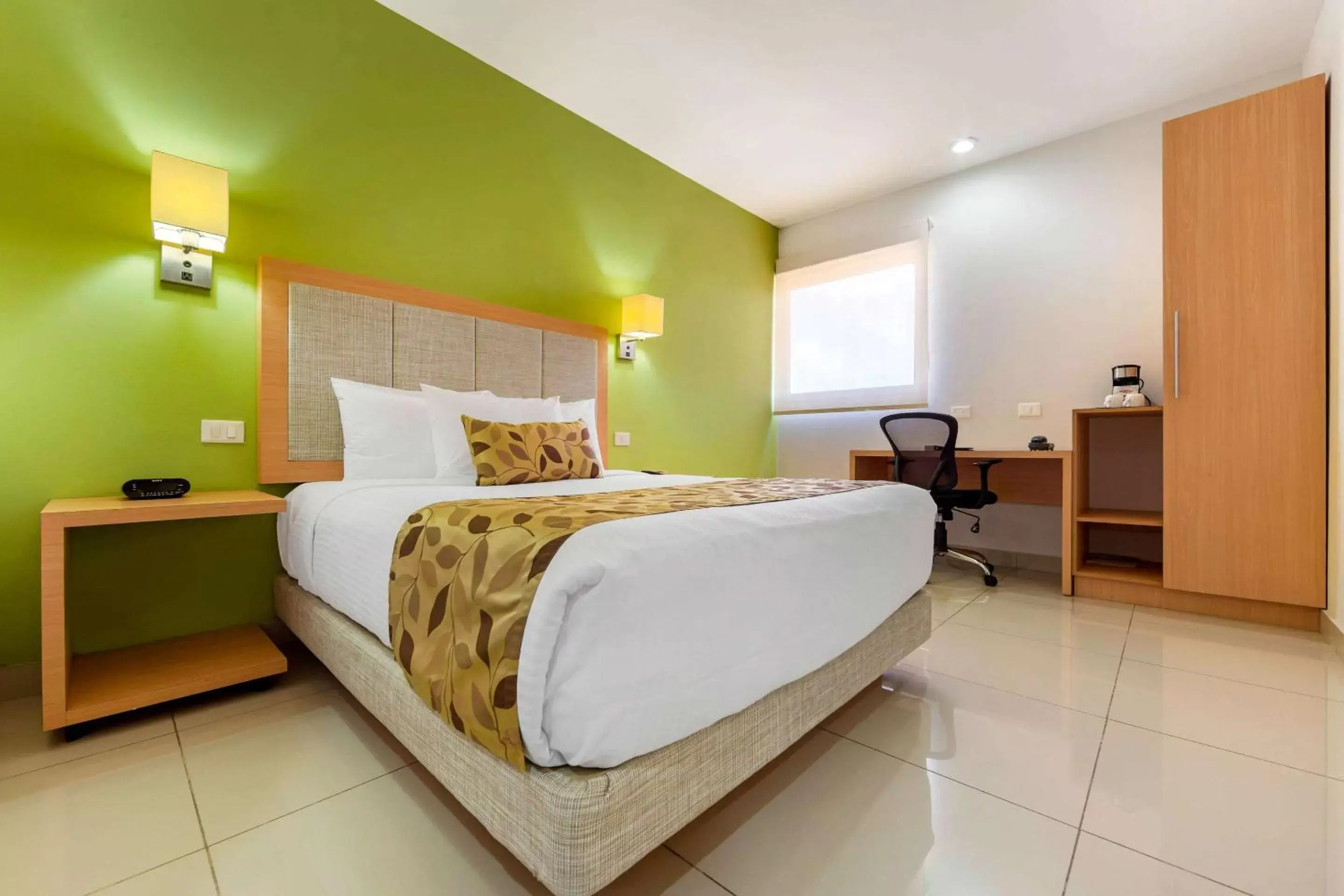 Photo of the whole room, Bed in Sleep Inn Culiacan