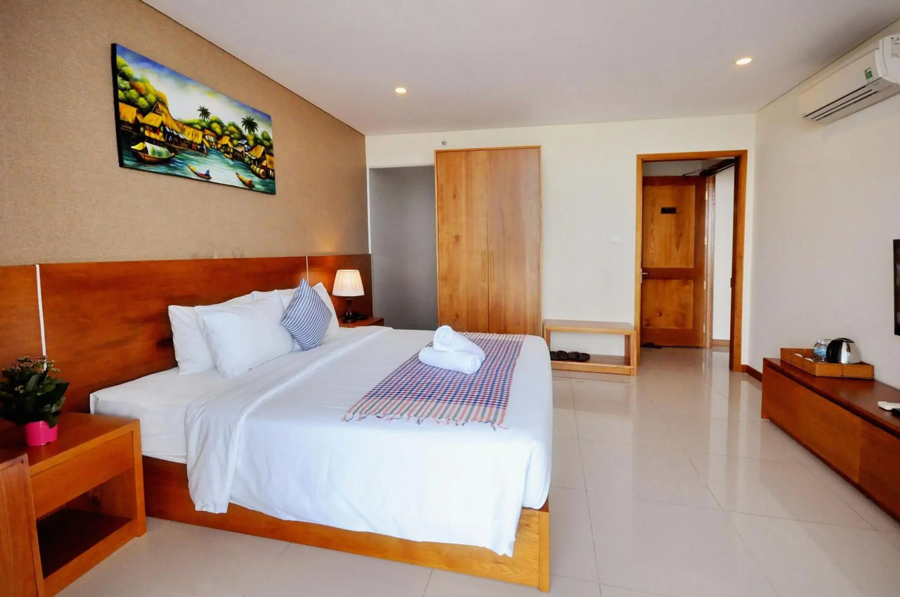 Bed in Holi Beach Hotel & Apartments