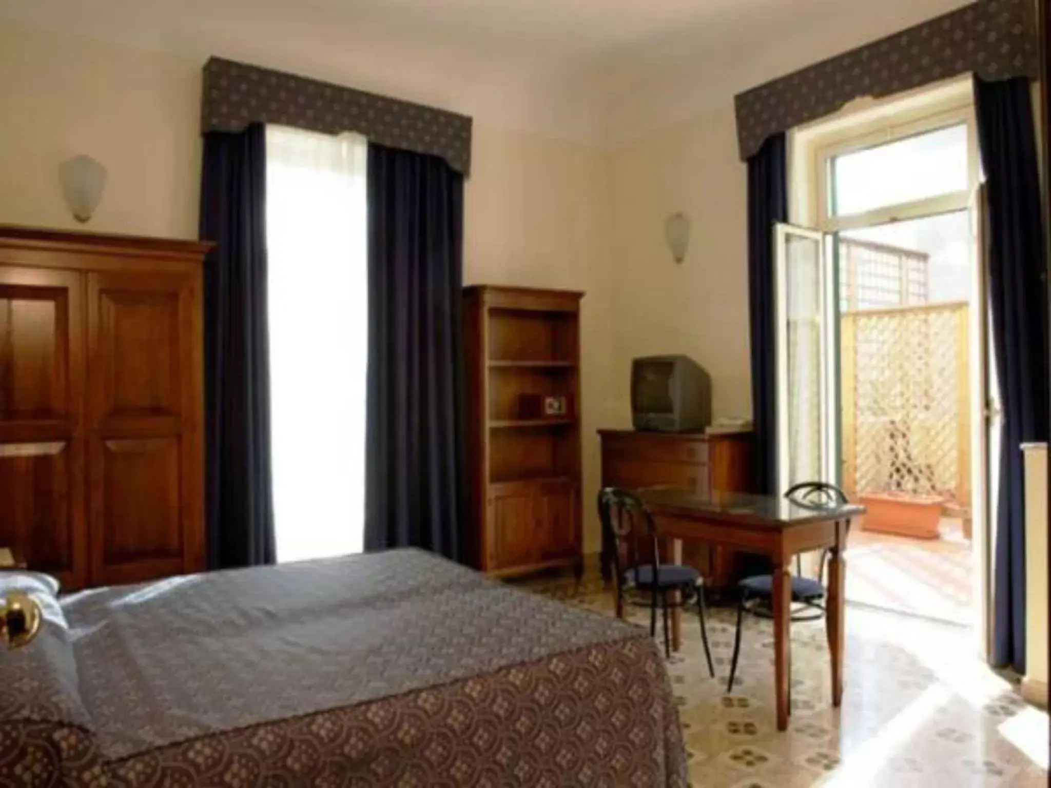 Bedroom, Bed in Hotel La Residenza