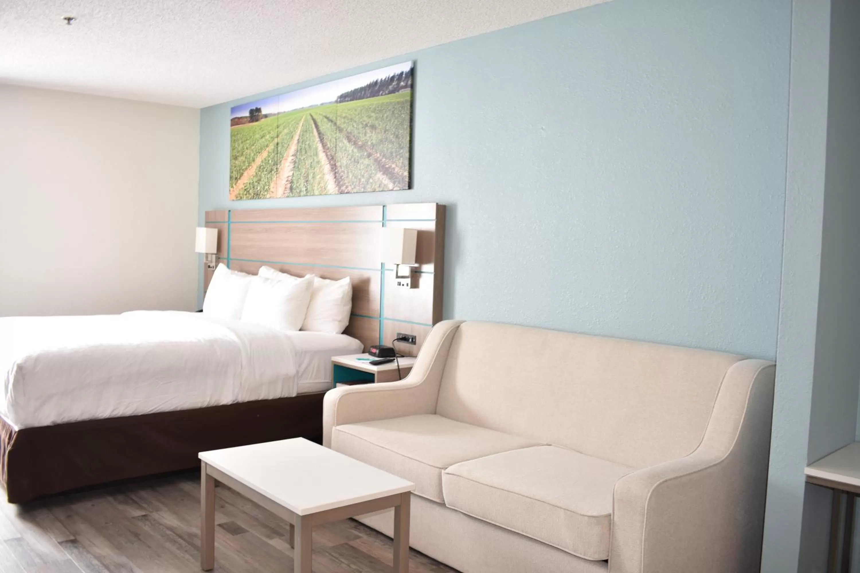 Bed in Clarion Pointe Vidalia - Lyons West