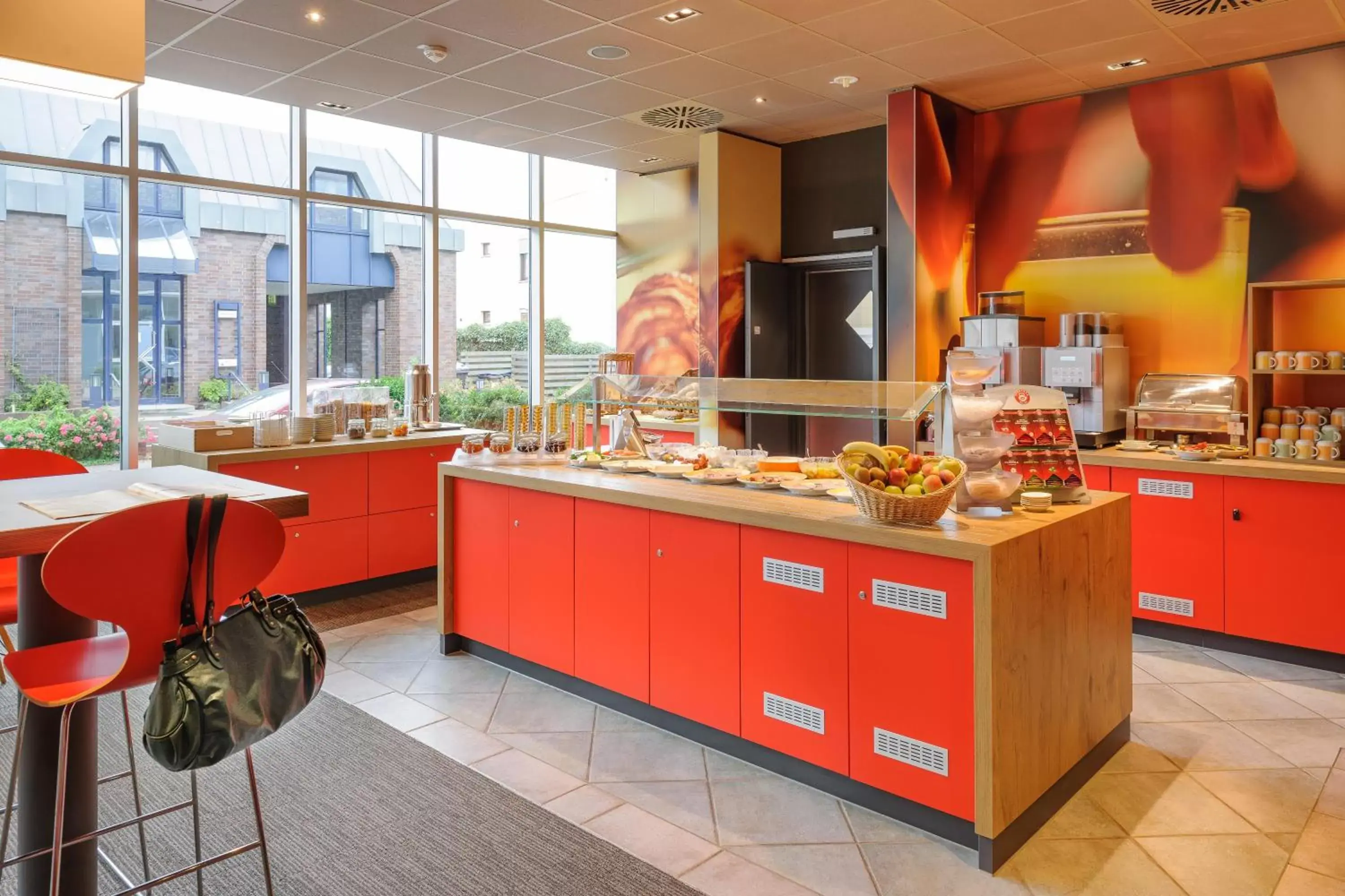 Buffet breakfast, Restaurant/Places to Eat in ibis Luebeck City