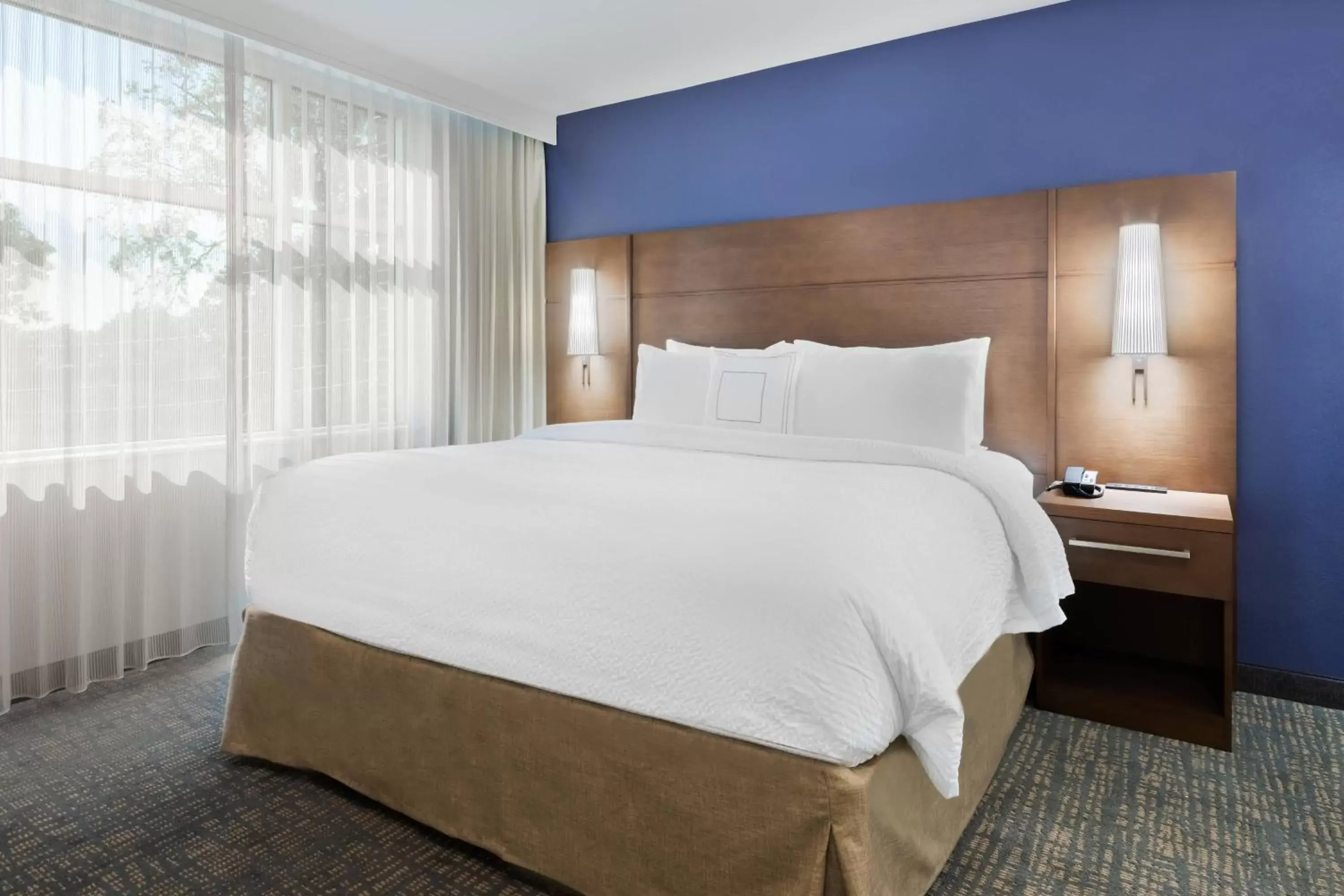 Photo of the whole room, Bed in Residence Inn by Marriott Buffalo Downtown