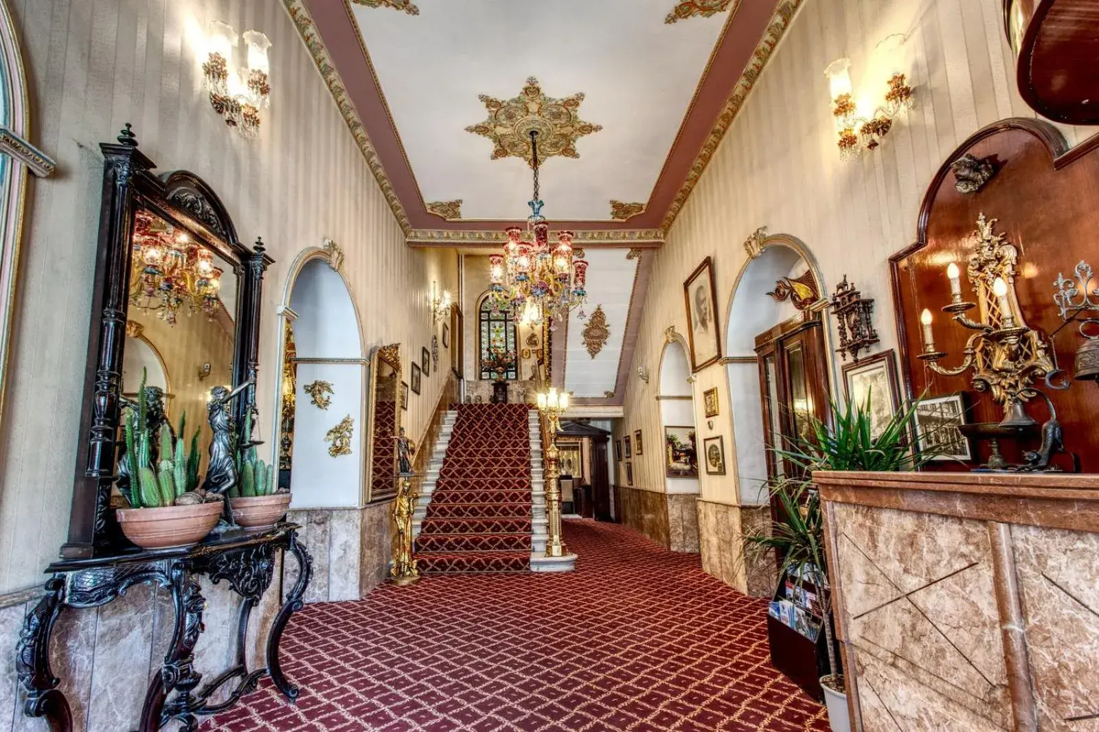 Lobby or reception, Lobby/Reception in Grand Hotel de Londres - Special Category