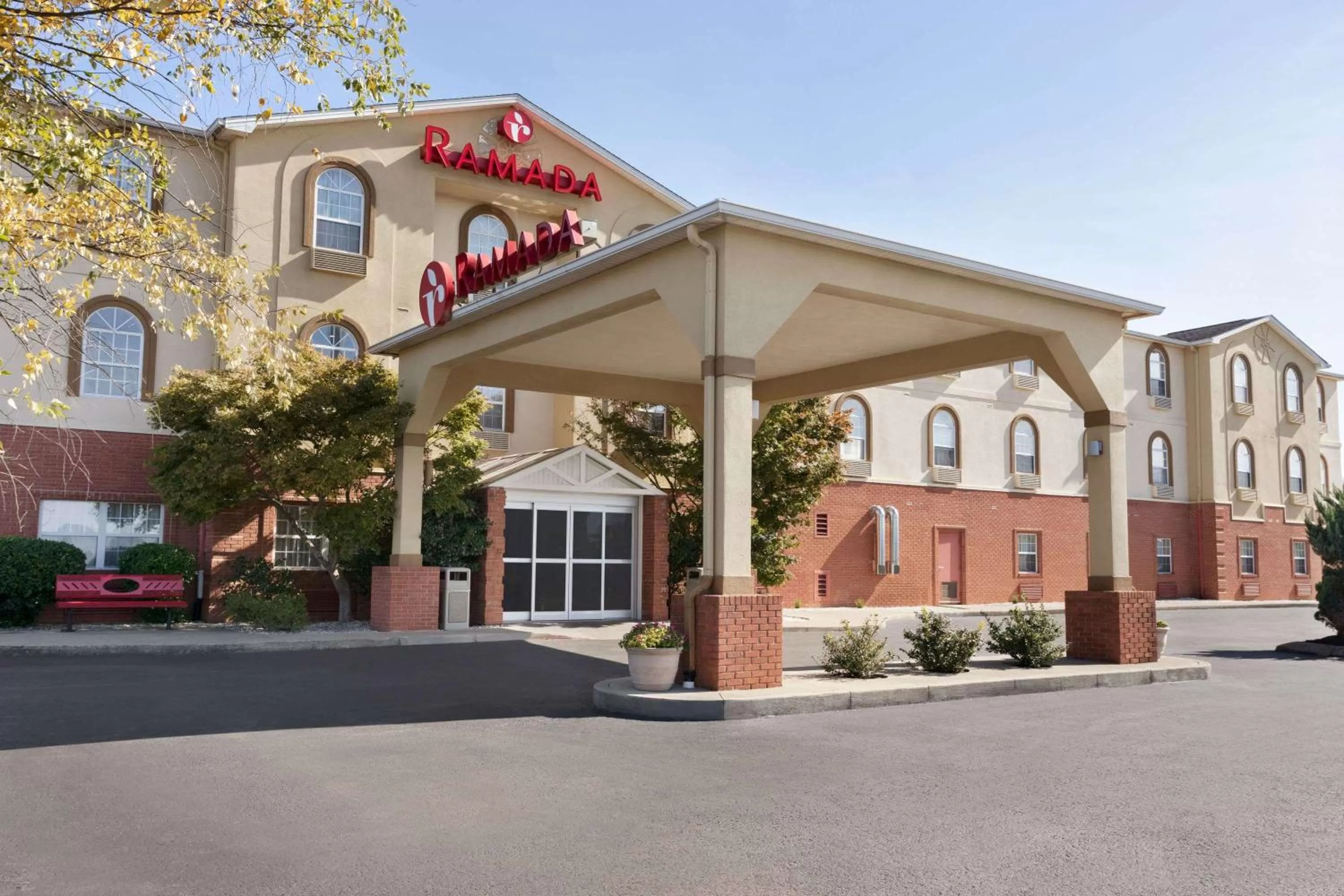 Property building in Ramada by Wyndham Elizabethtown
