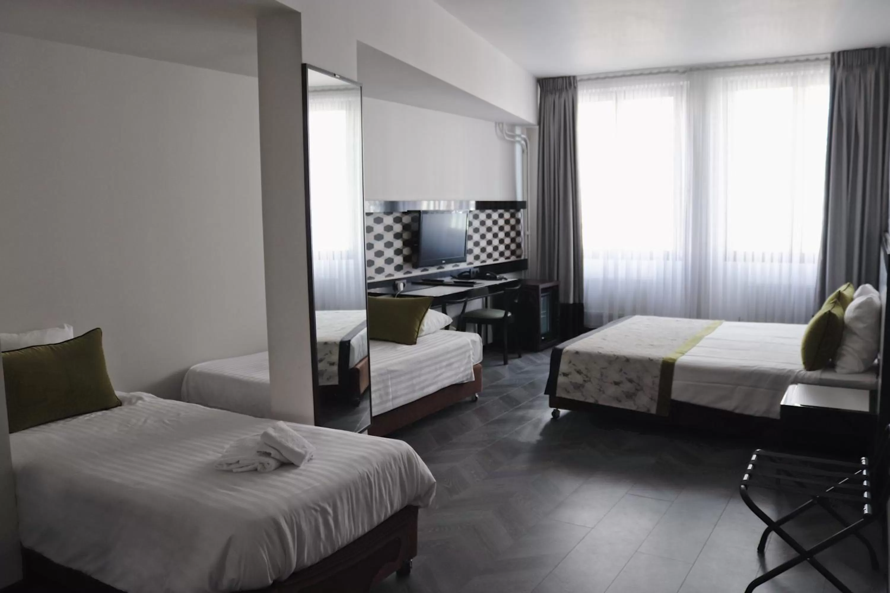 Photo of the whole room, Bed in Hotel Floris Arlequin Grand-Place