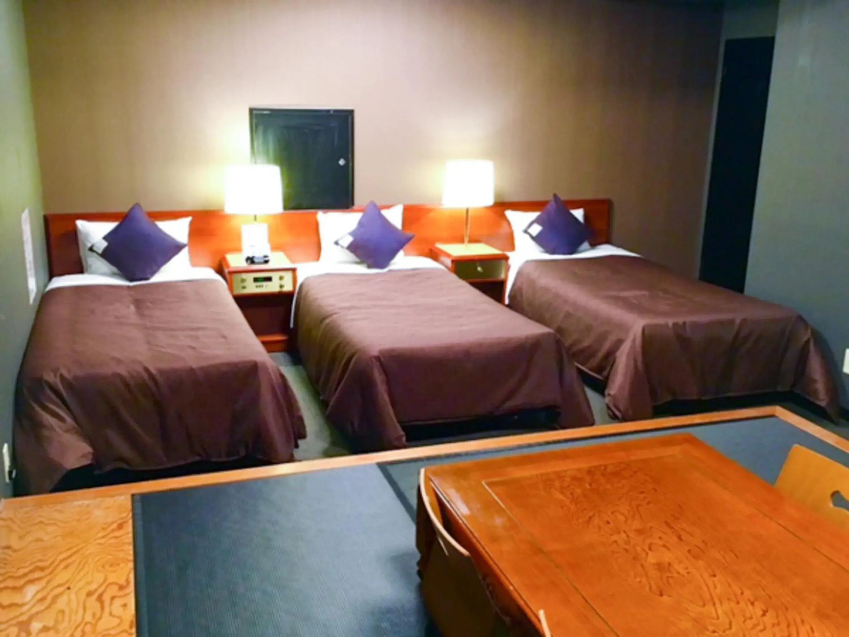 Bed in HOTEL LiVEMAX BUDGET Yokohama Tsurumi