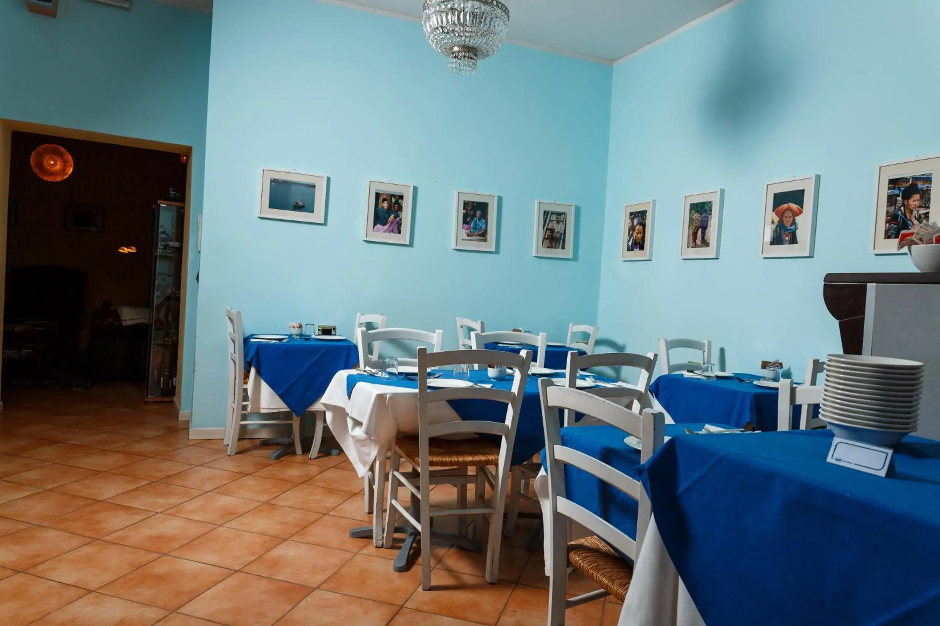 Coffee/tea facilities, Restaurant/Places to Eat in Albergo Orologio