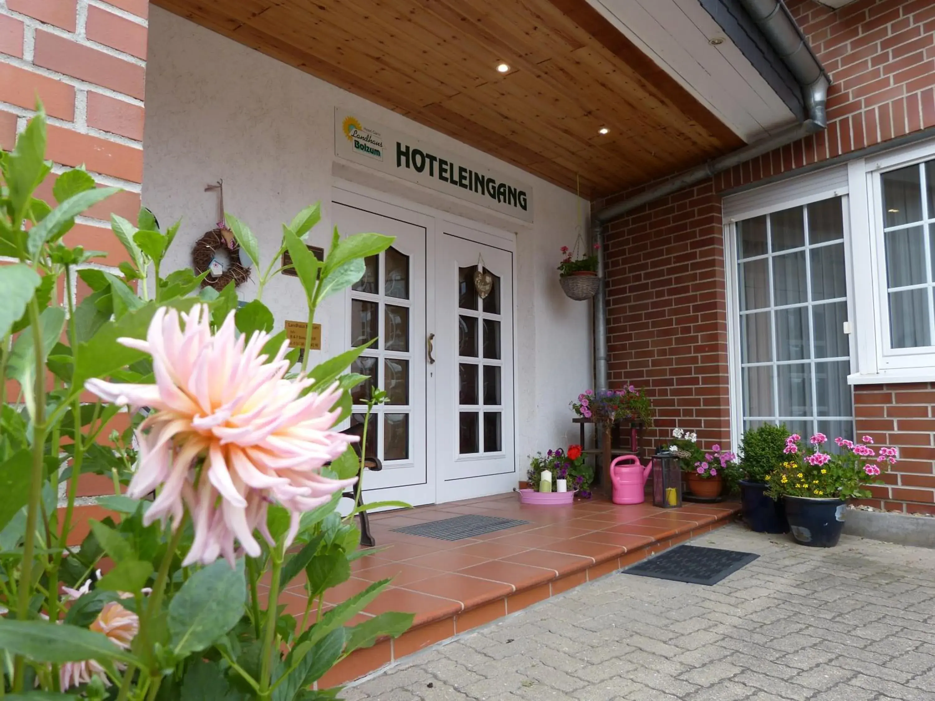 Facade/entrance in Landhaus Bolzum