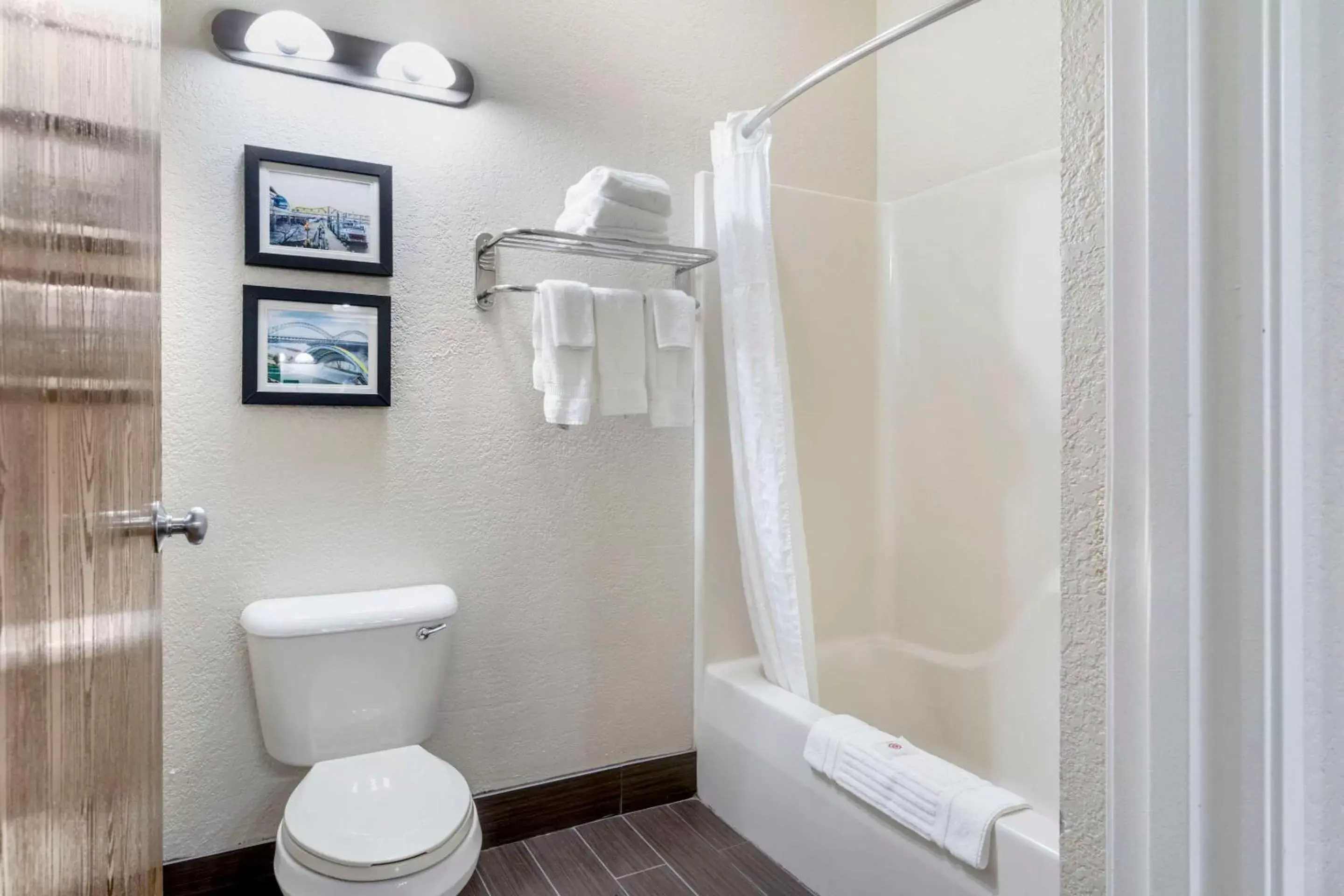 Bedroom, Bathroom in Comfort Inn & Suites La Grange