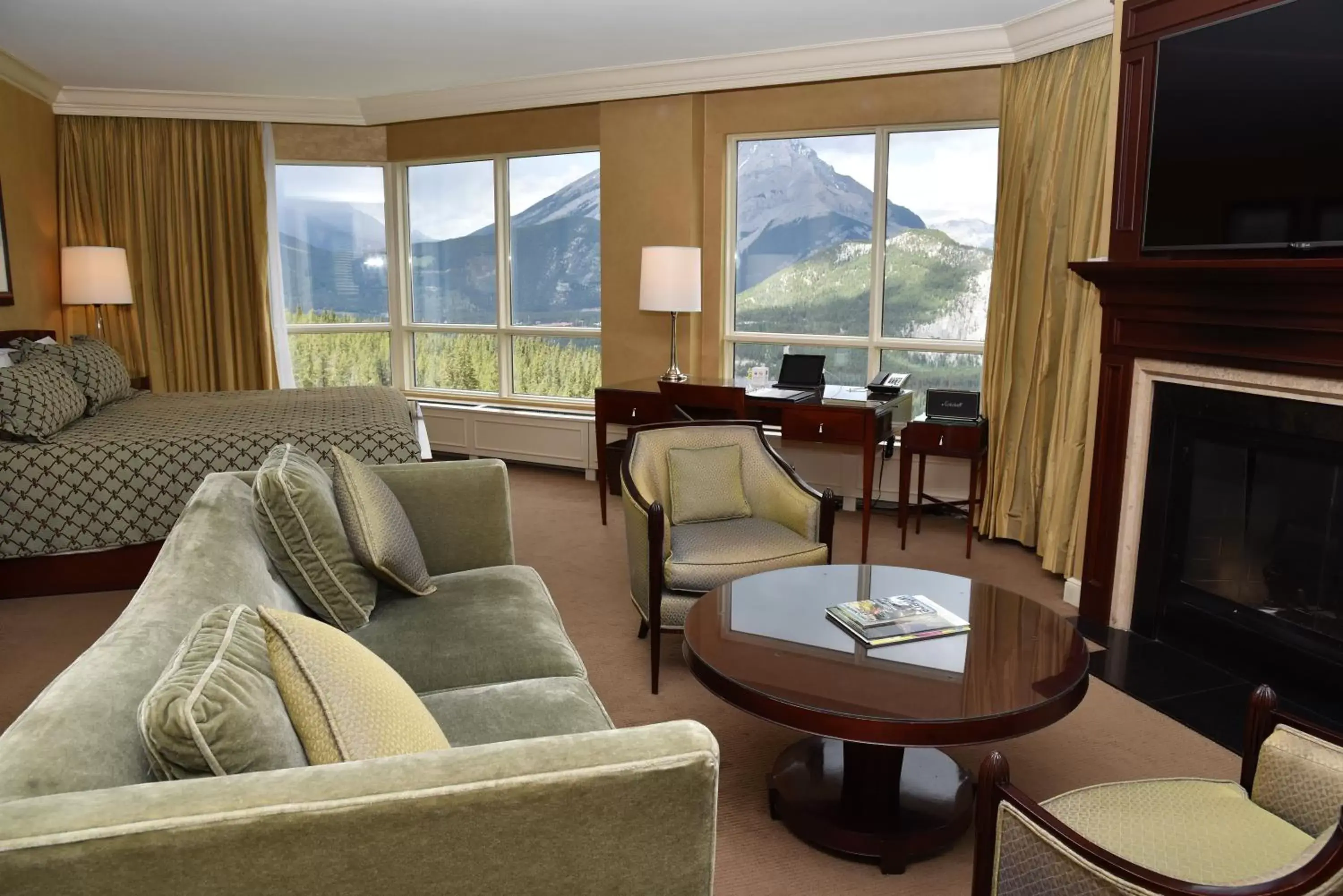 Seating Area in Rimrock Resort Hotel