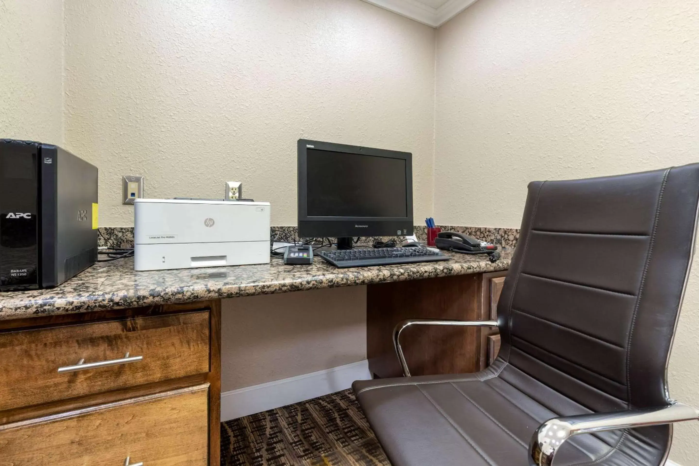 On site, TV/Entertainment Center in Comfort Suites Downtown Sacramento