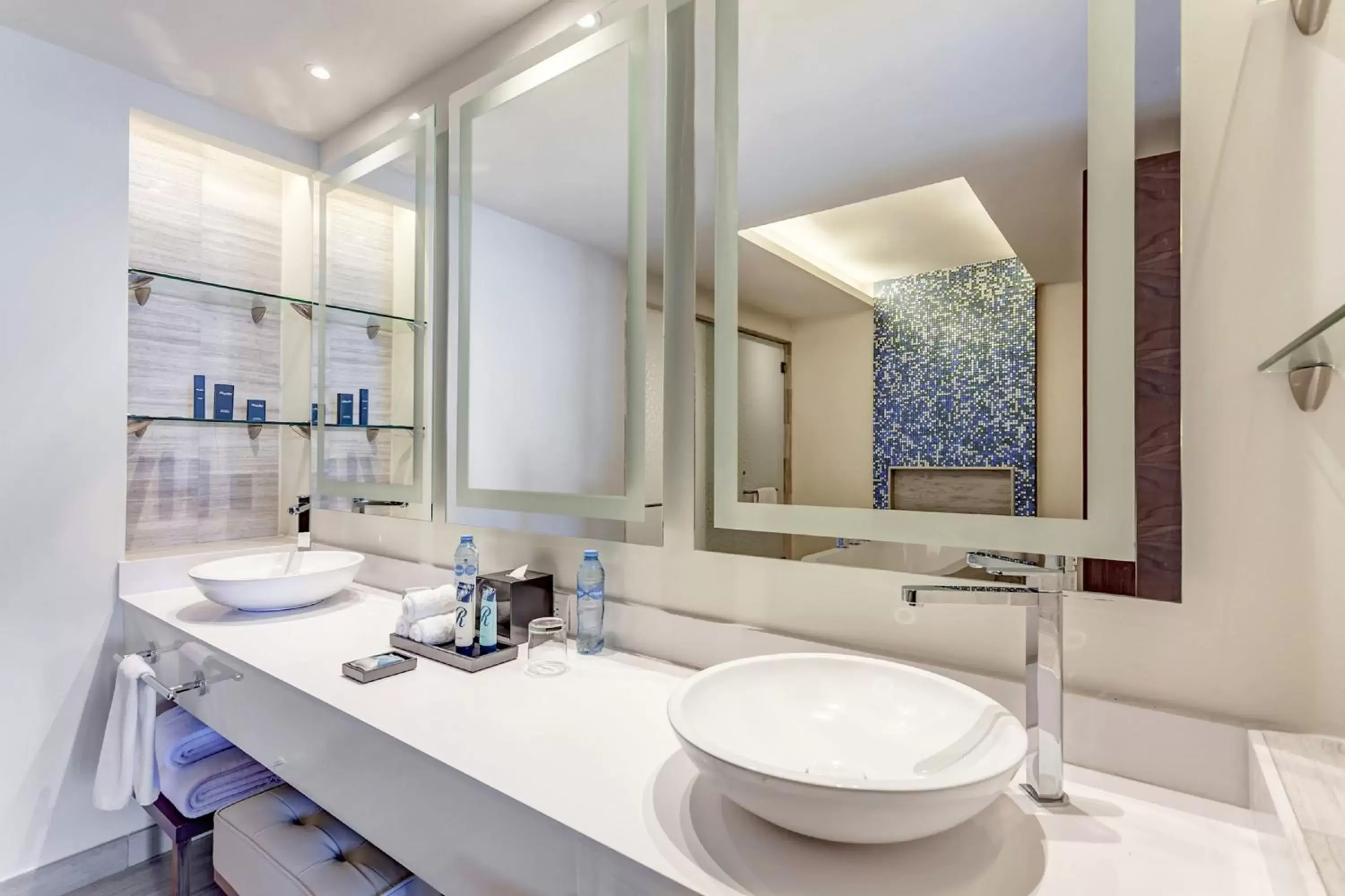 Bathroom in Royalton CHIC Cancun, An Autograph Collection All-Inclusive Resort - Adults Only