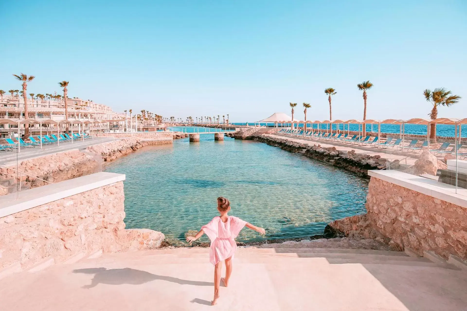 Beach in Pickalbatros Citadel Resort Sahl Hasheesh