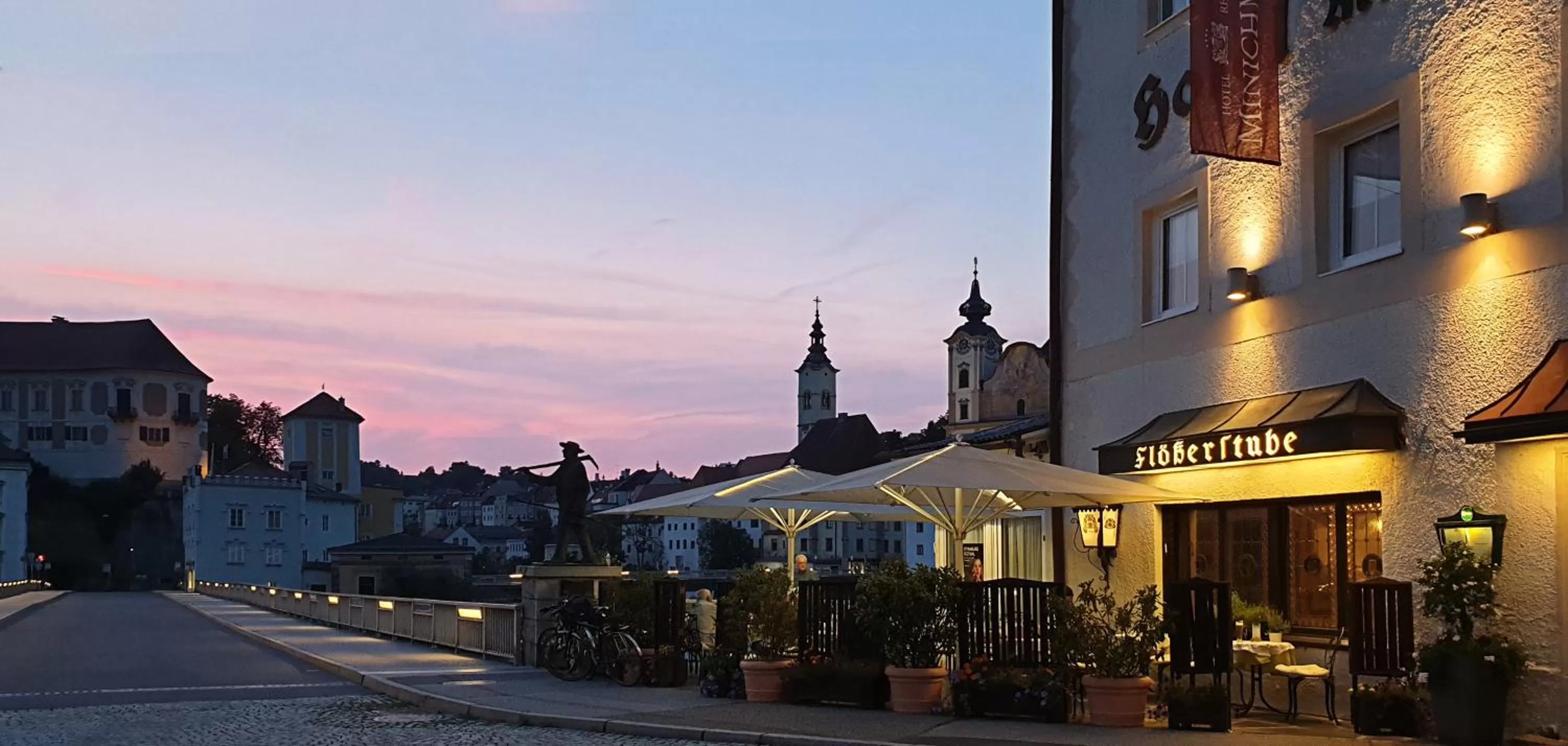 Sunset in Hotel-Restaurant Minichmayr