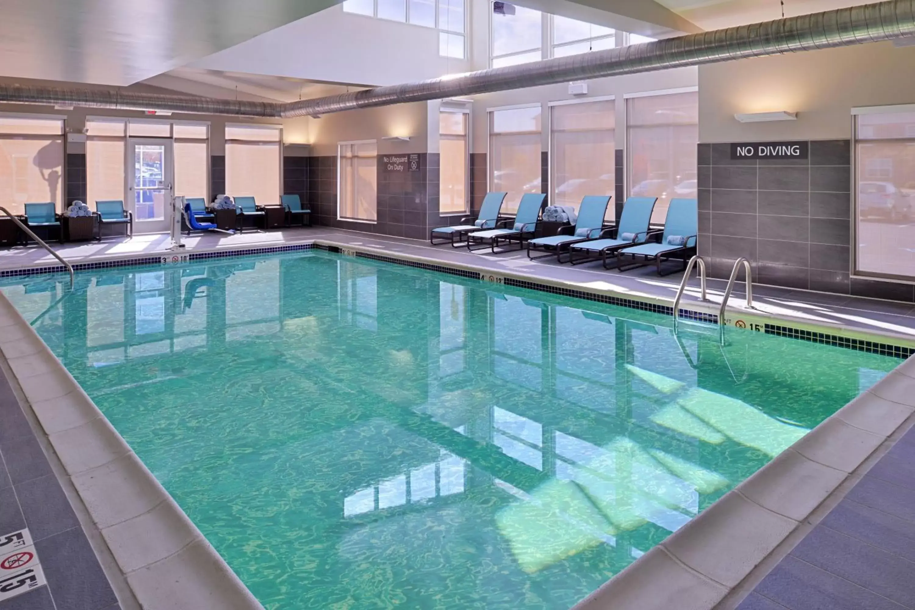 Swimming Pool in Residence Inn by Marriott East Lansing