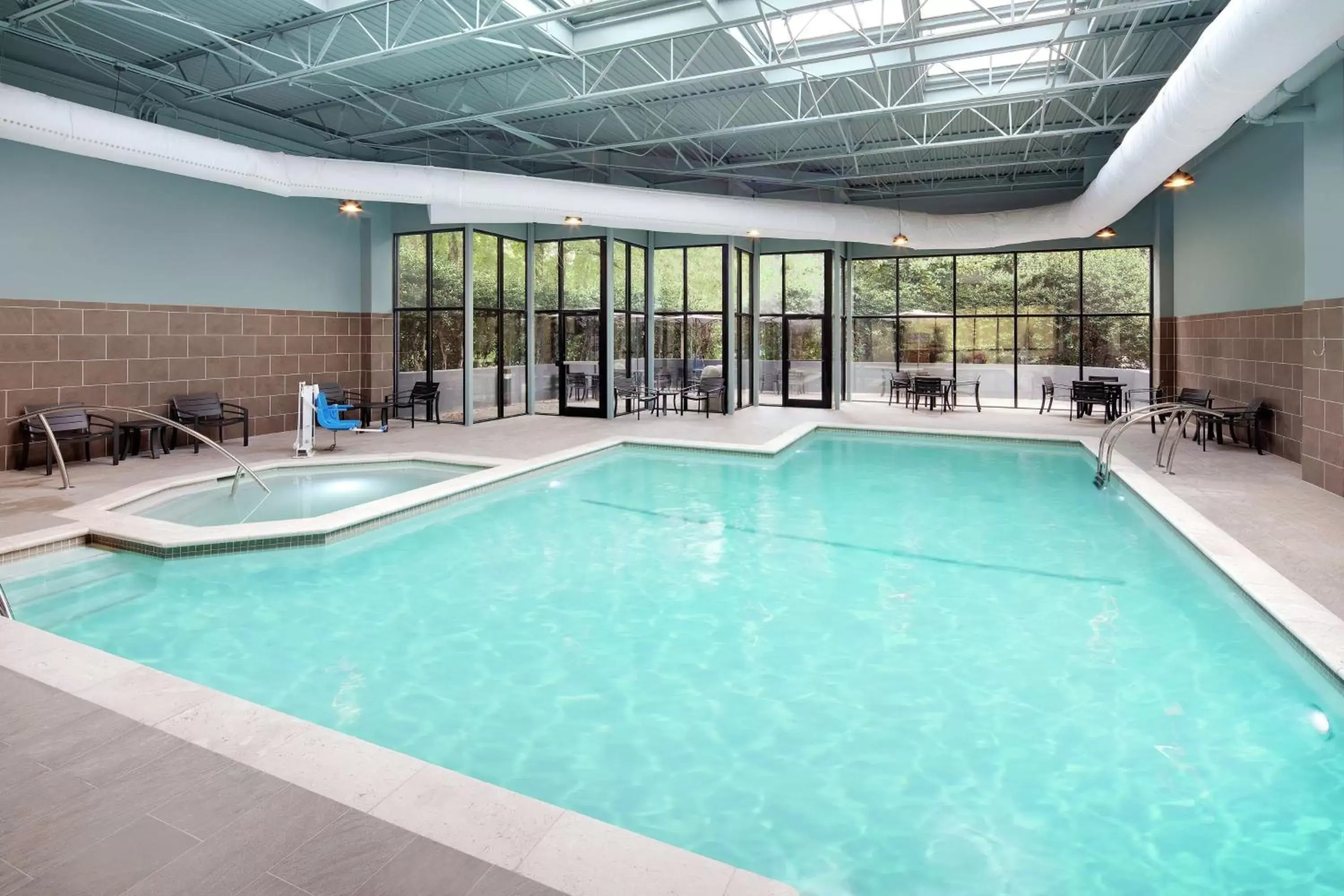 Pool view, Swimming Pool in Embassy Suites by Hilton Atlanta Perimeter Center
