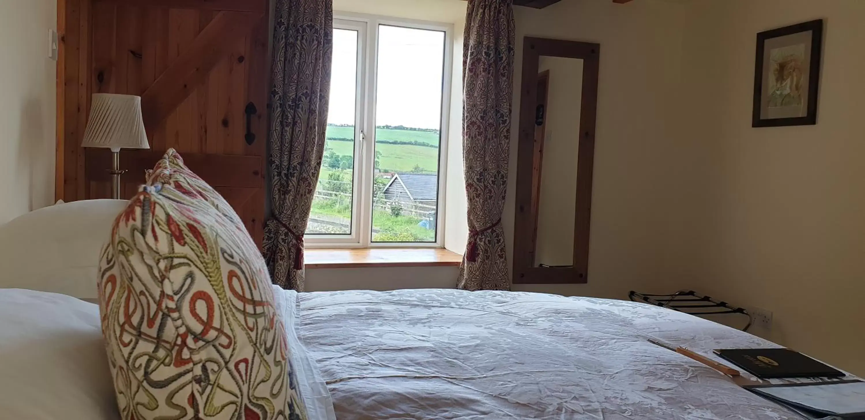 View (from property/room), Bed in Middle Woodbatch B&B