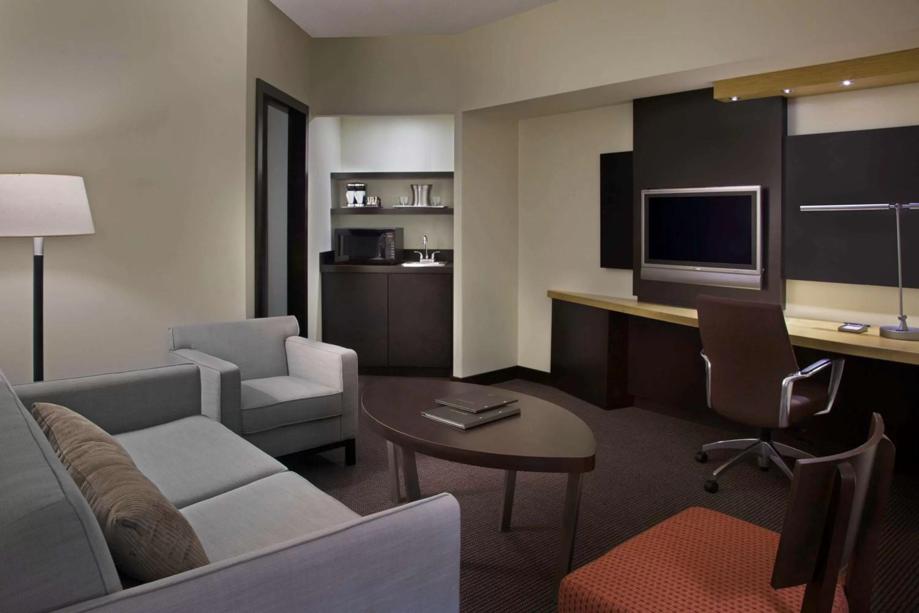 Bedroom in Hilton Suites Toronto-Markham Conference Centre & Spa