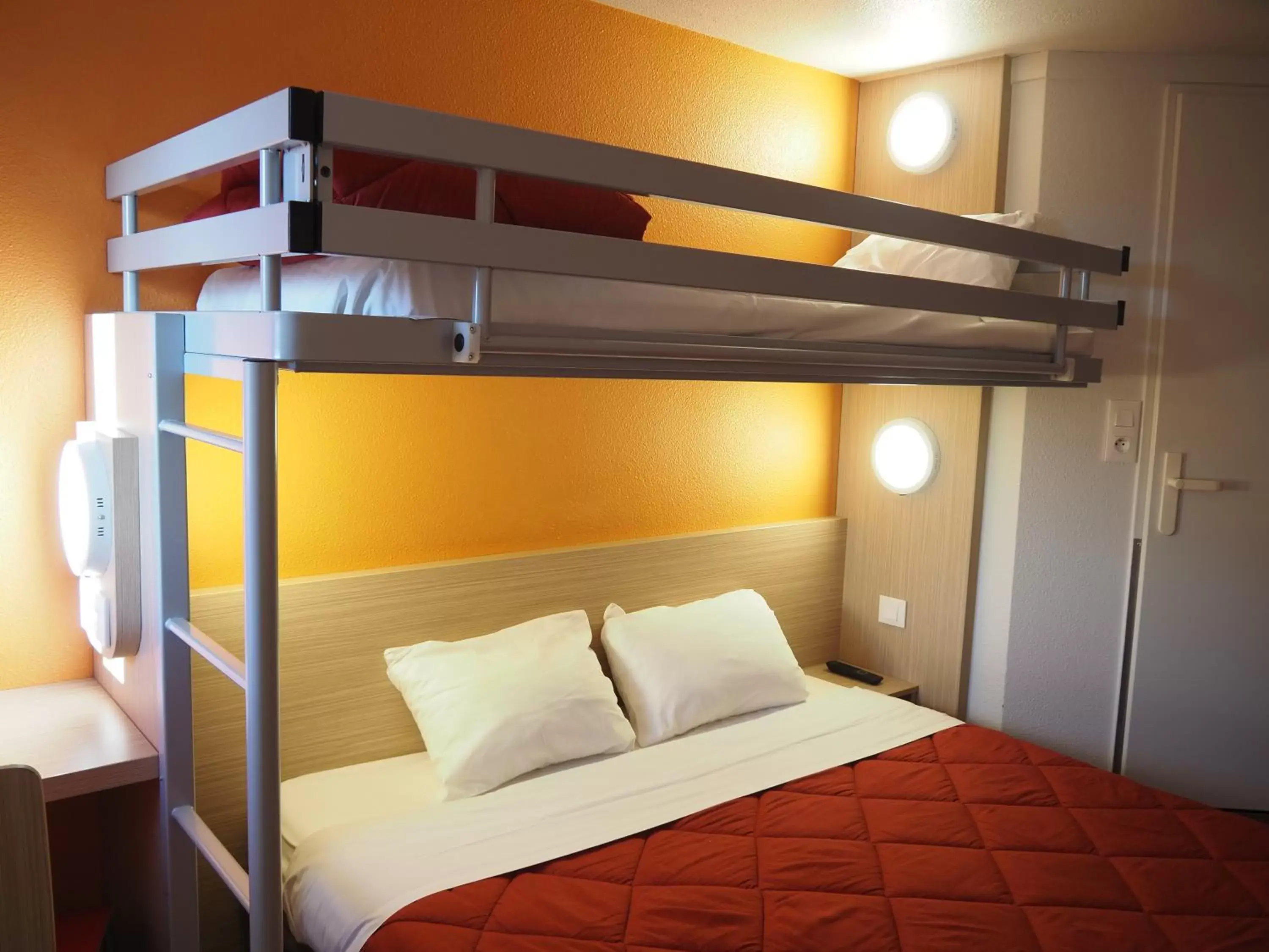 Bedroom, Bunk Bed in Premiere Classe Saumur