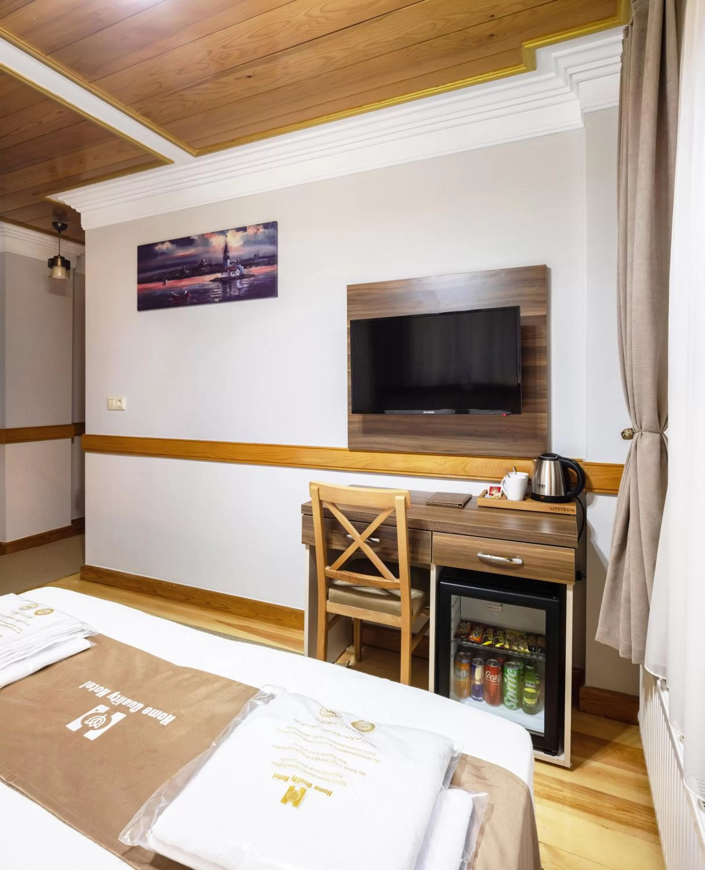 TV and multimedia, Bed in HOME QUALITY HOTEL