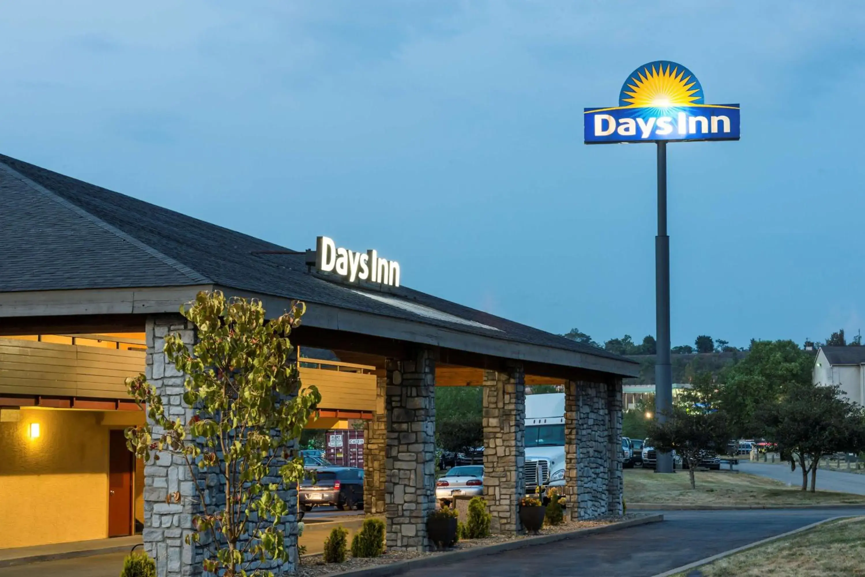 Property building in Days Inn by Wyndham Pittsburgh-Harmarville