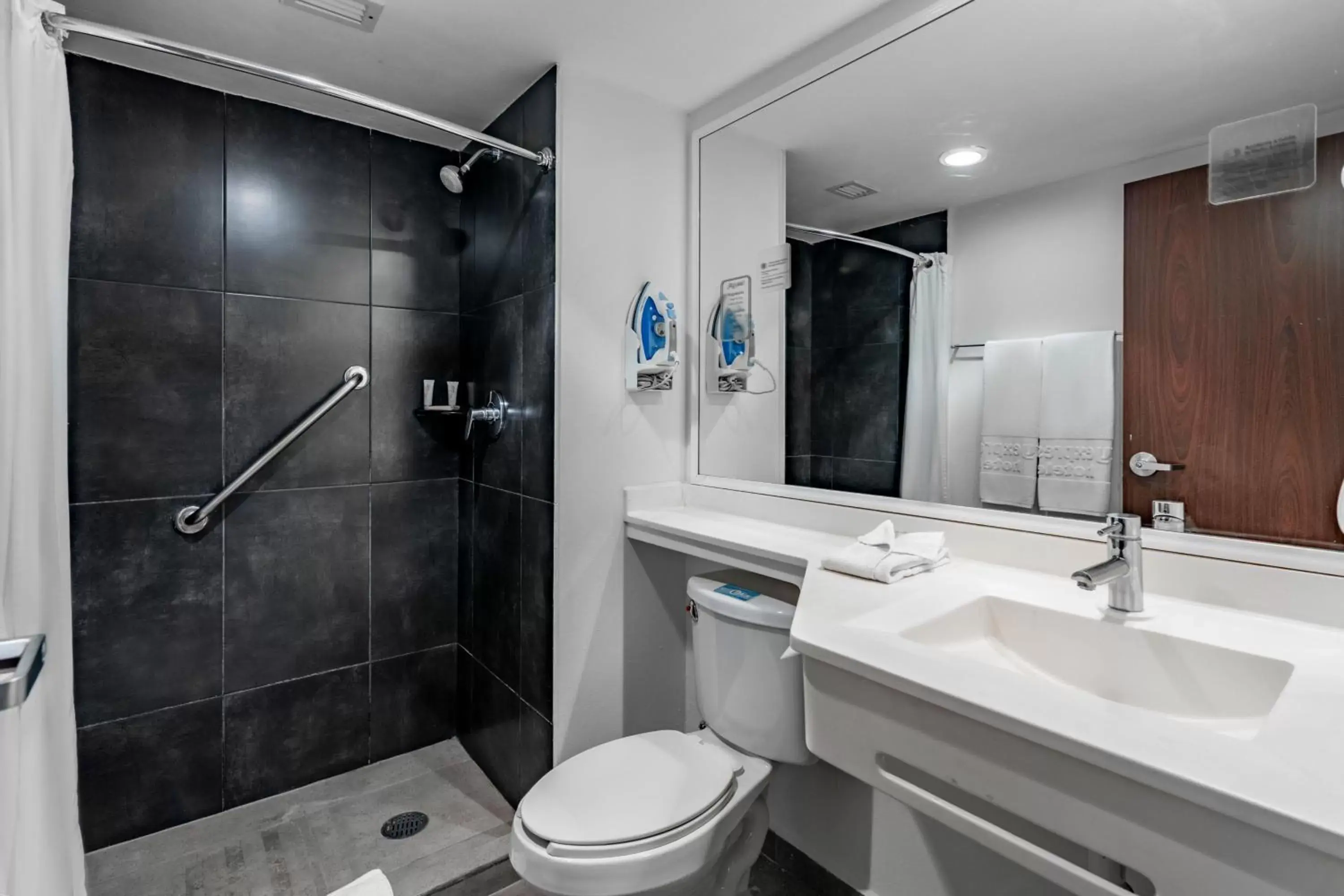 Bathroom in City Express by Marriott Chetumal