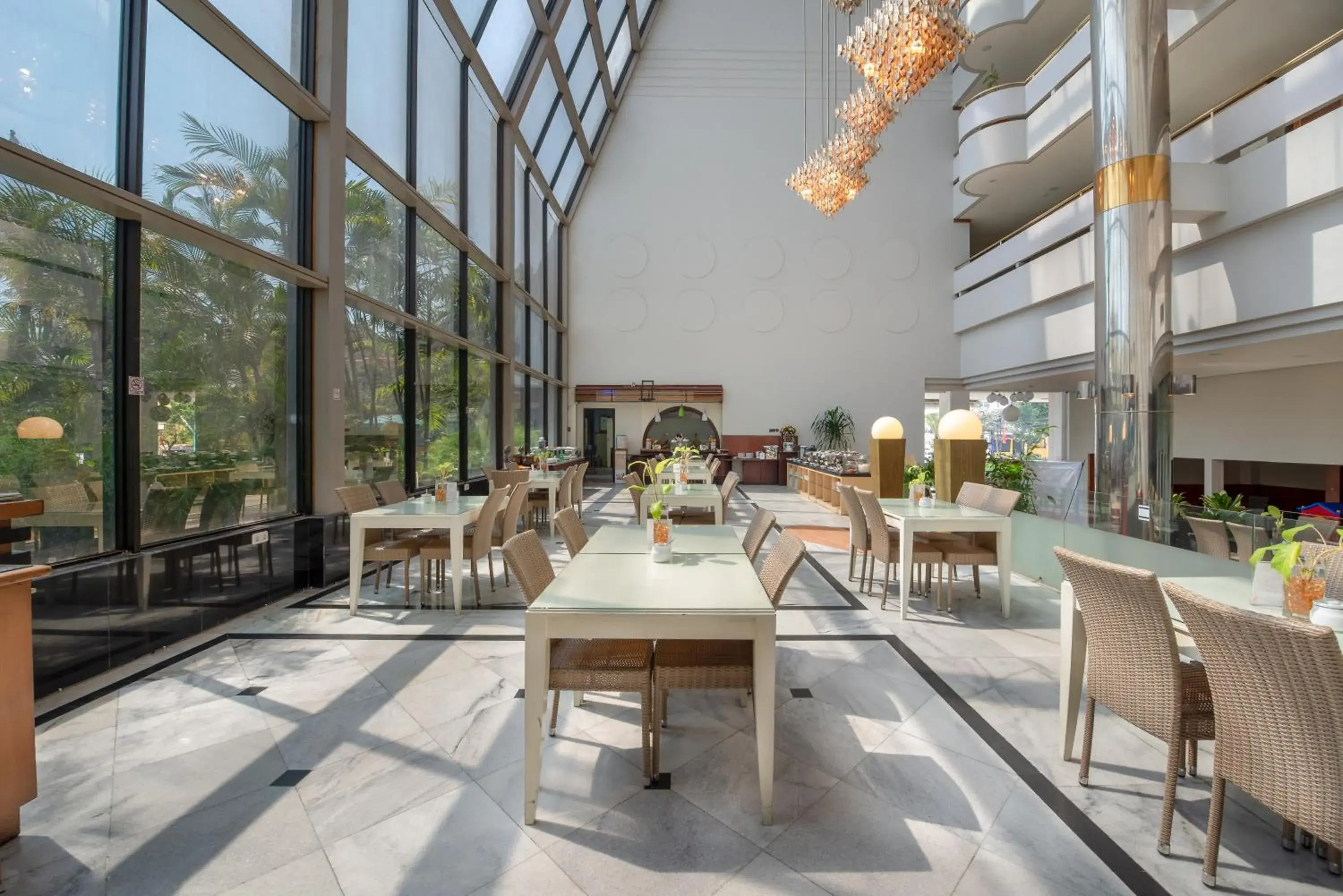 Restaurant/places to eat in Lux Tychi Hotel Restaurant/places to eat in Lux Tychi Hotel