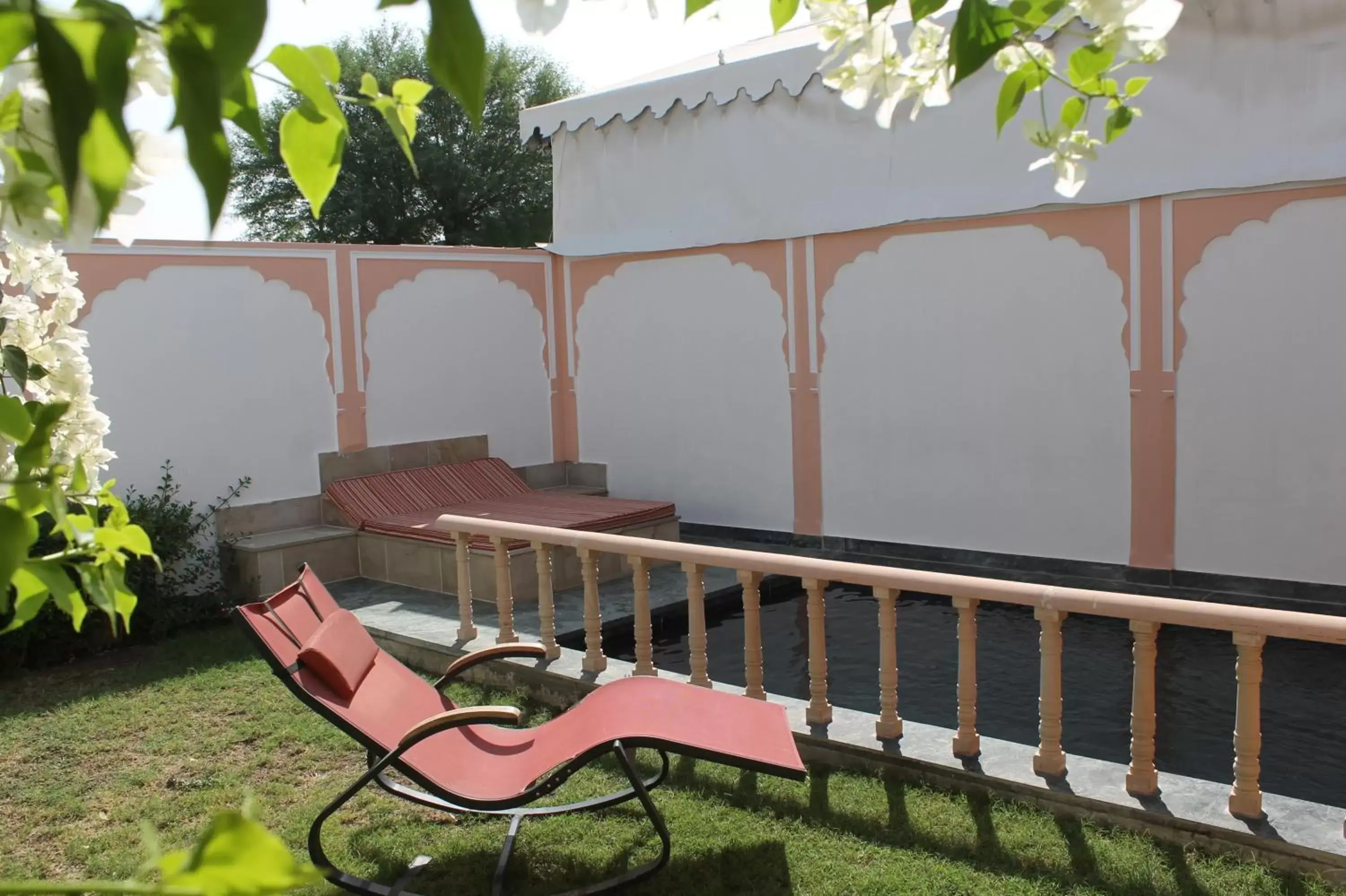 Swimming pool in Buena Vista Luxury Garden Spa Resort