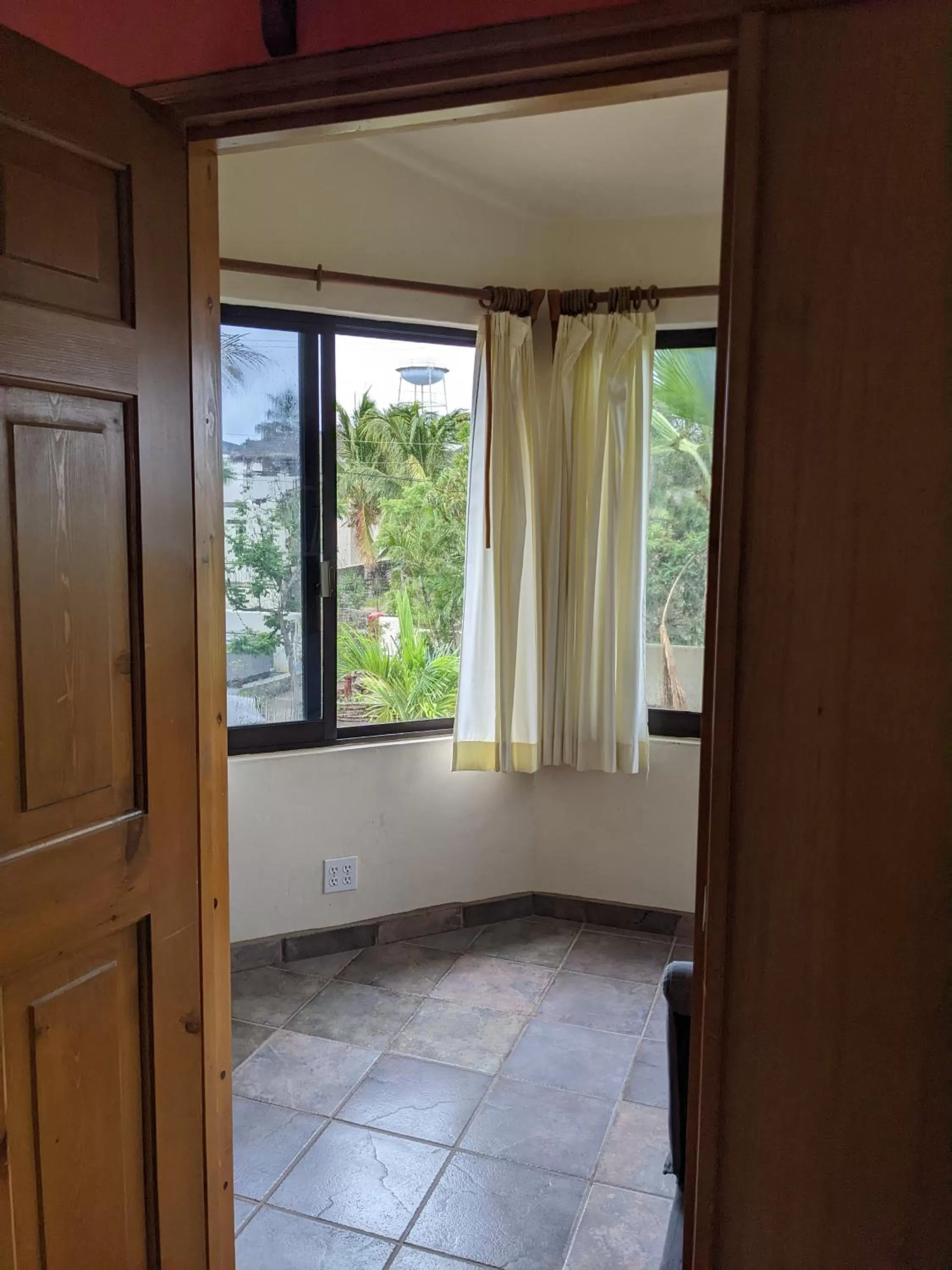 Library in Hacienda De Palmas