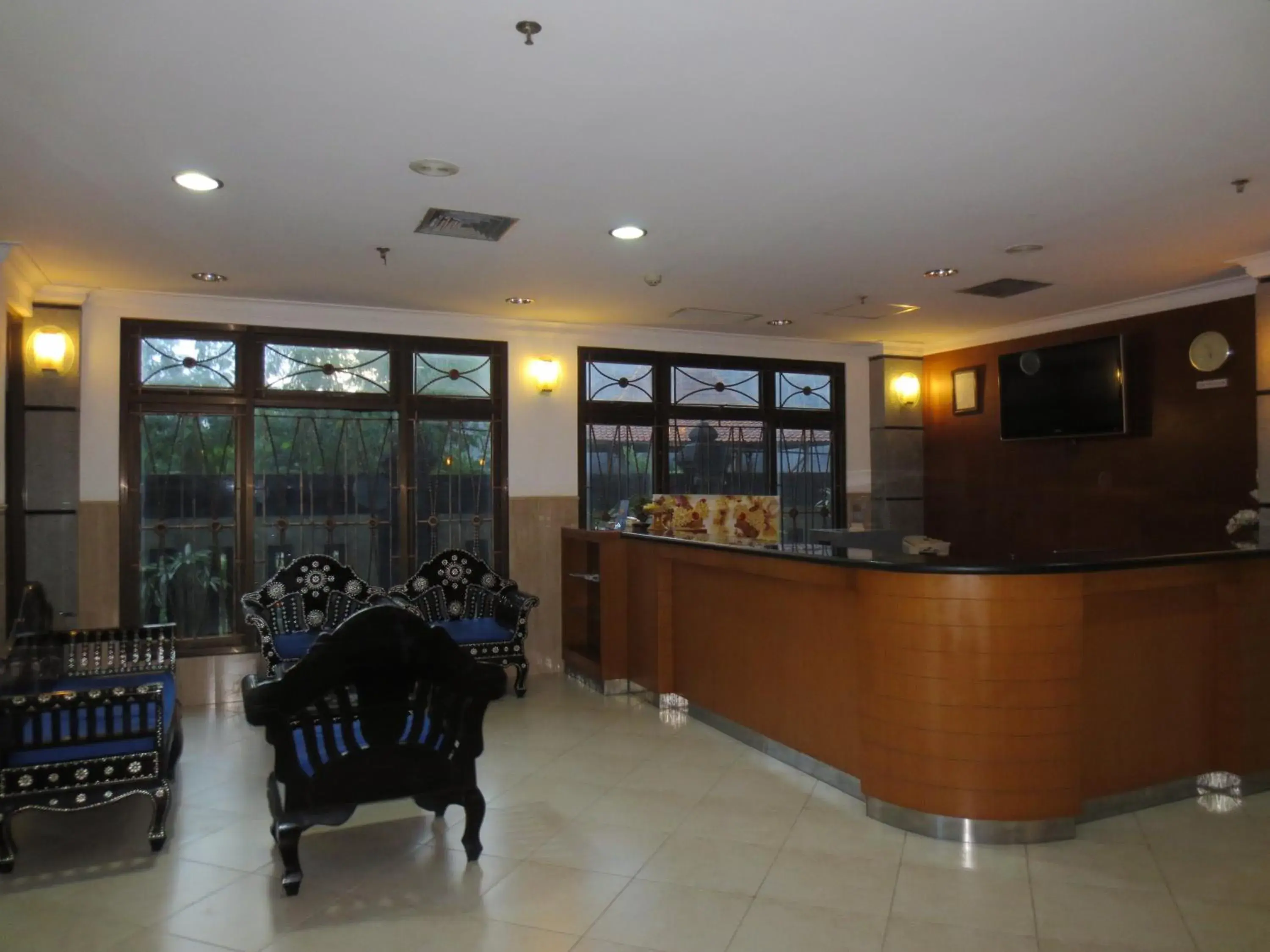 Lobby or reception in Bali Paradise City Hotel