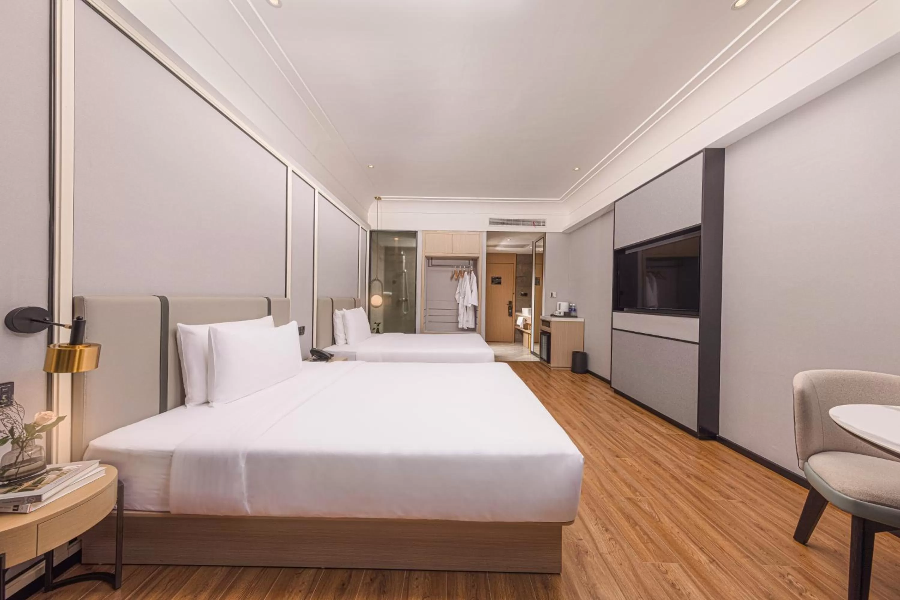 Superior Twin Room in Marco Polo Hotel