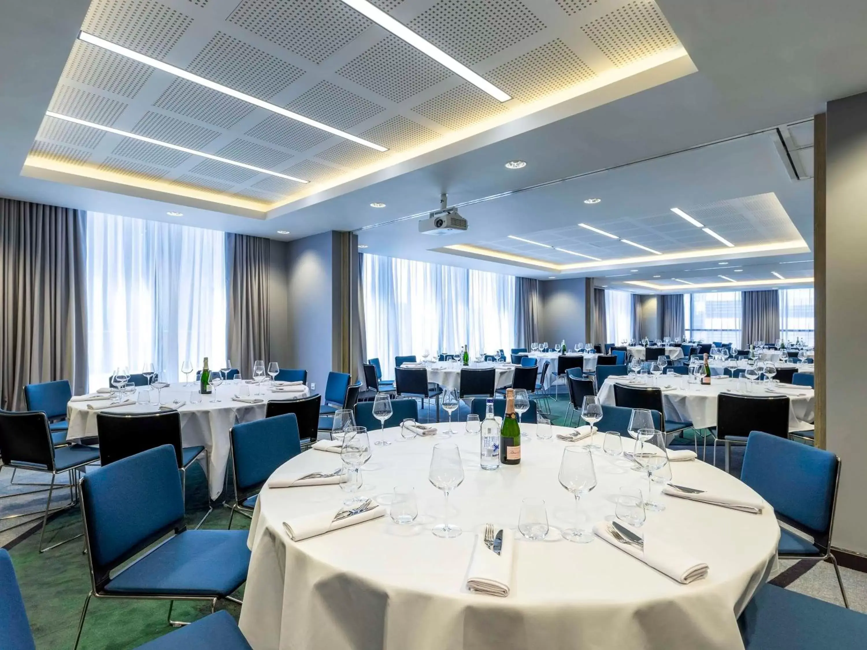 Meeting/conference room, Banquet Facilities in Novotel Liverpool Paddington Village