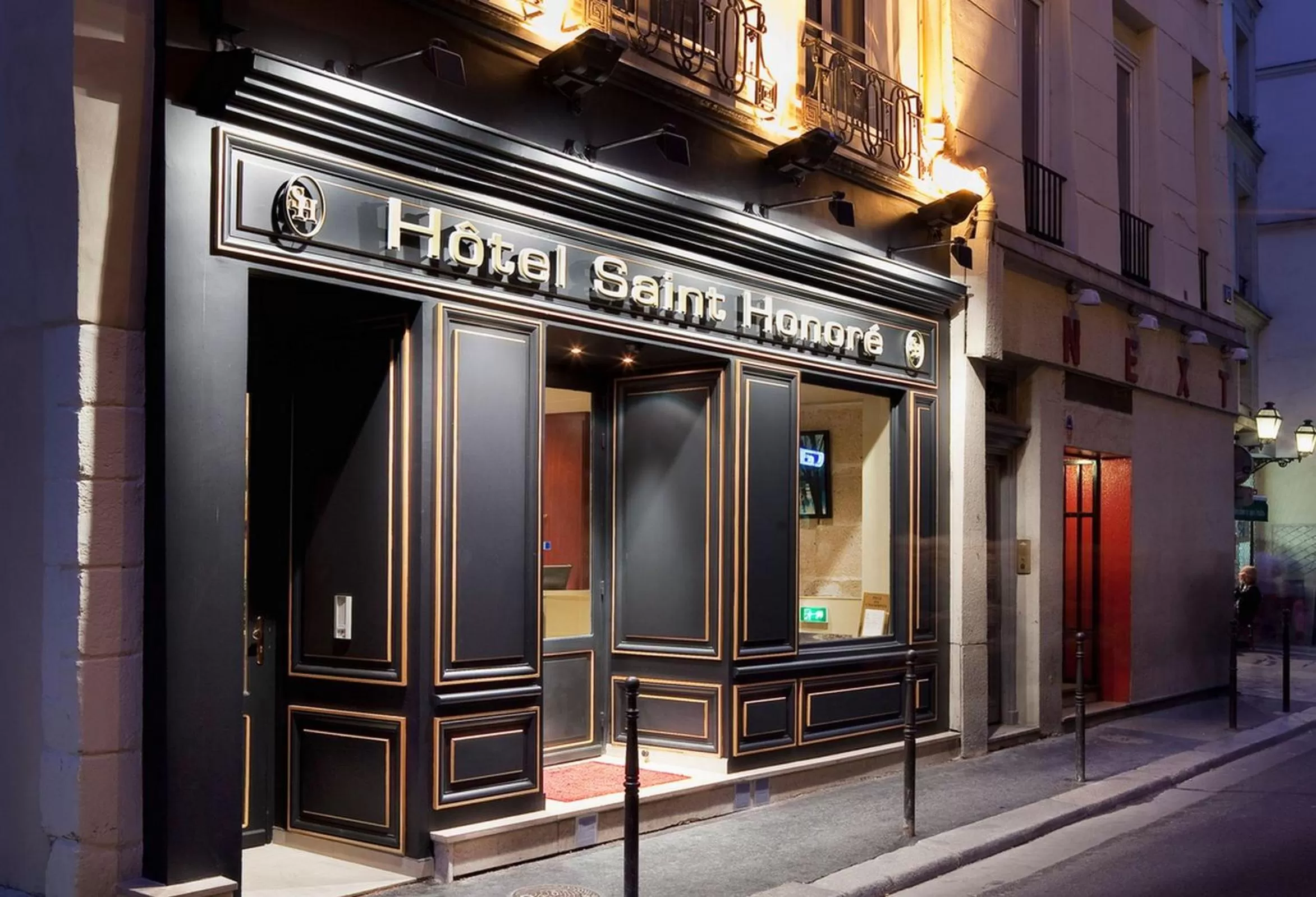 Facade/entrance in Hôtel 85 Saint Honore