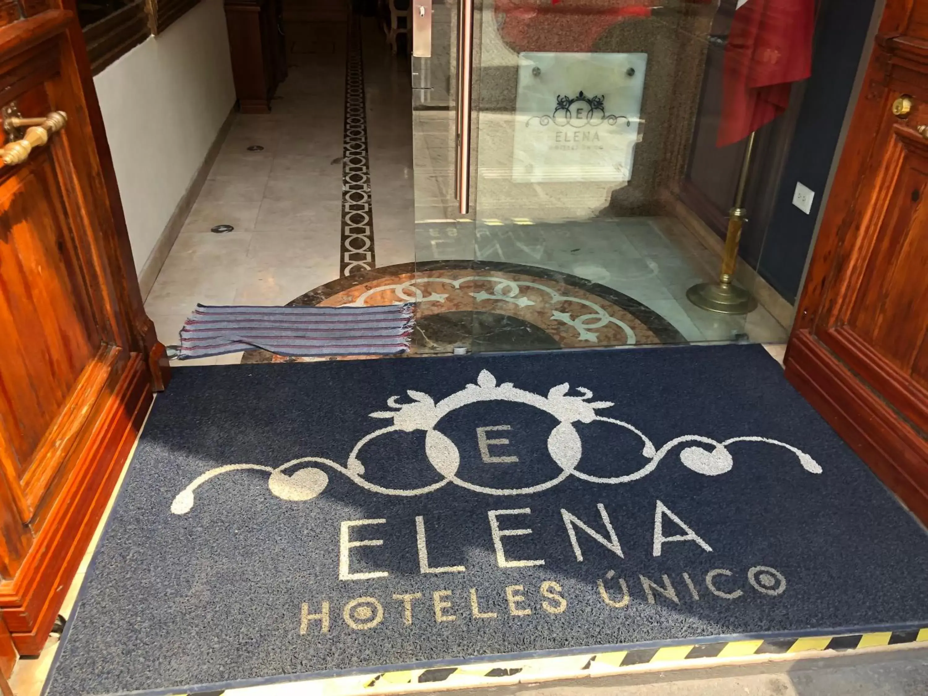 Facade/entrance in Hotel Elena