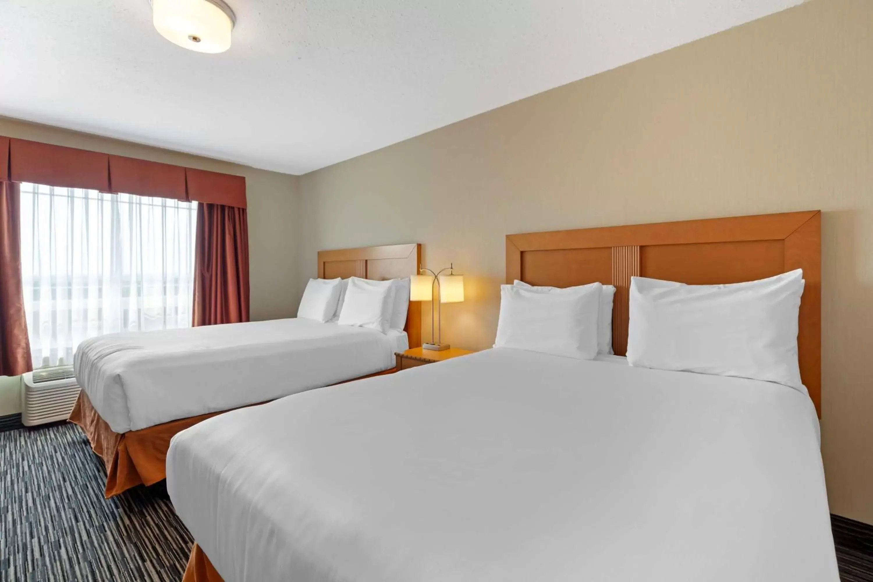 Bedroom, Bed in Best Western Grande Prairie