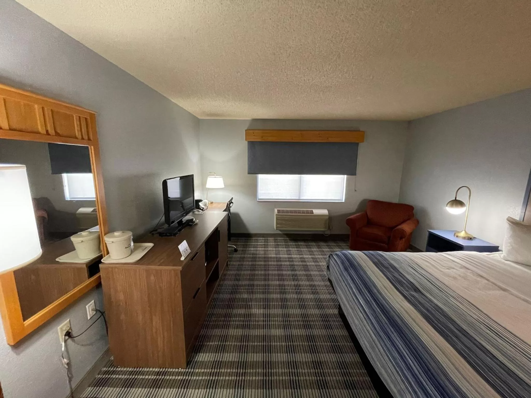 Photo of the whole room, Bed in AmericInn by Wyndham Sayre