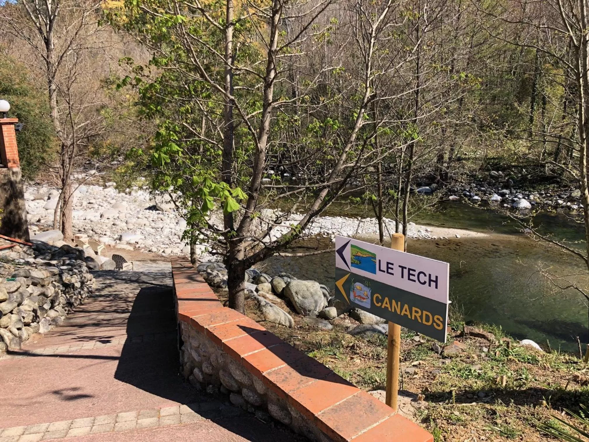 Garden in Appart'Hotel Castel Emeraude, Charme et Caractère