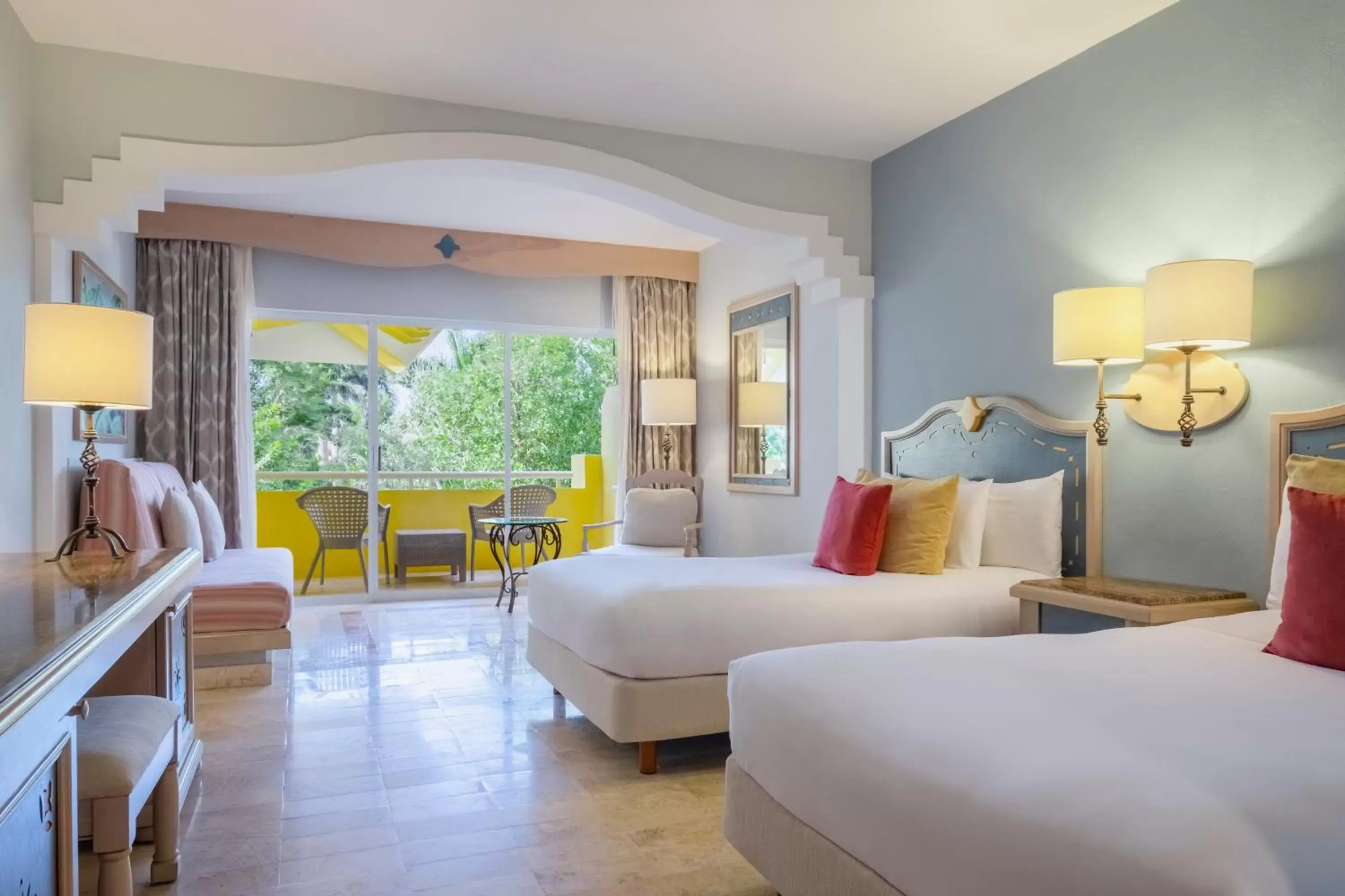 Junior Suite Near Pool (2 Adults) in Iberostar Waves Paraíso del Mar - All Inclusive Junior Suite Near Pool (2 Adults) in Iberostar Waves Paraíso del Mar - All Inclusive
