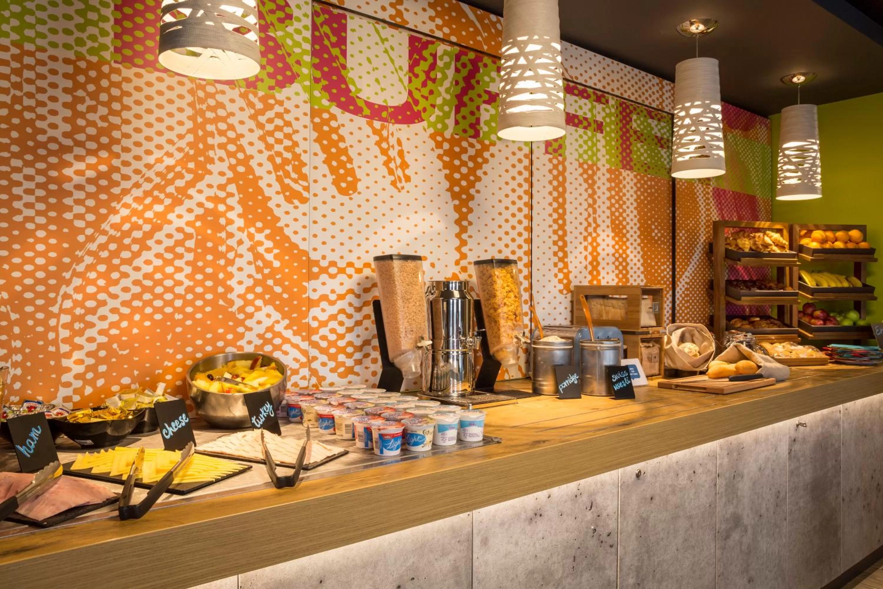 Continental breakfast in ibis budget Glasgow