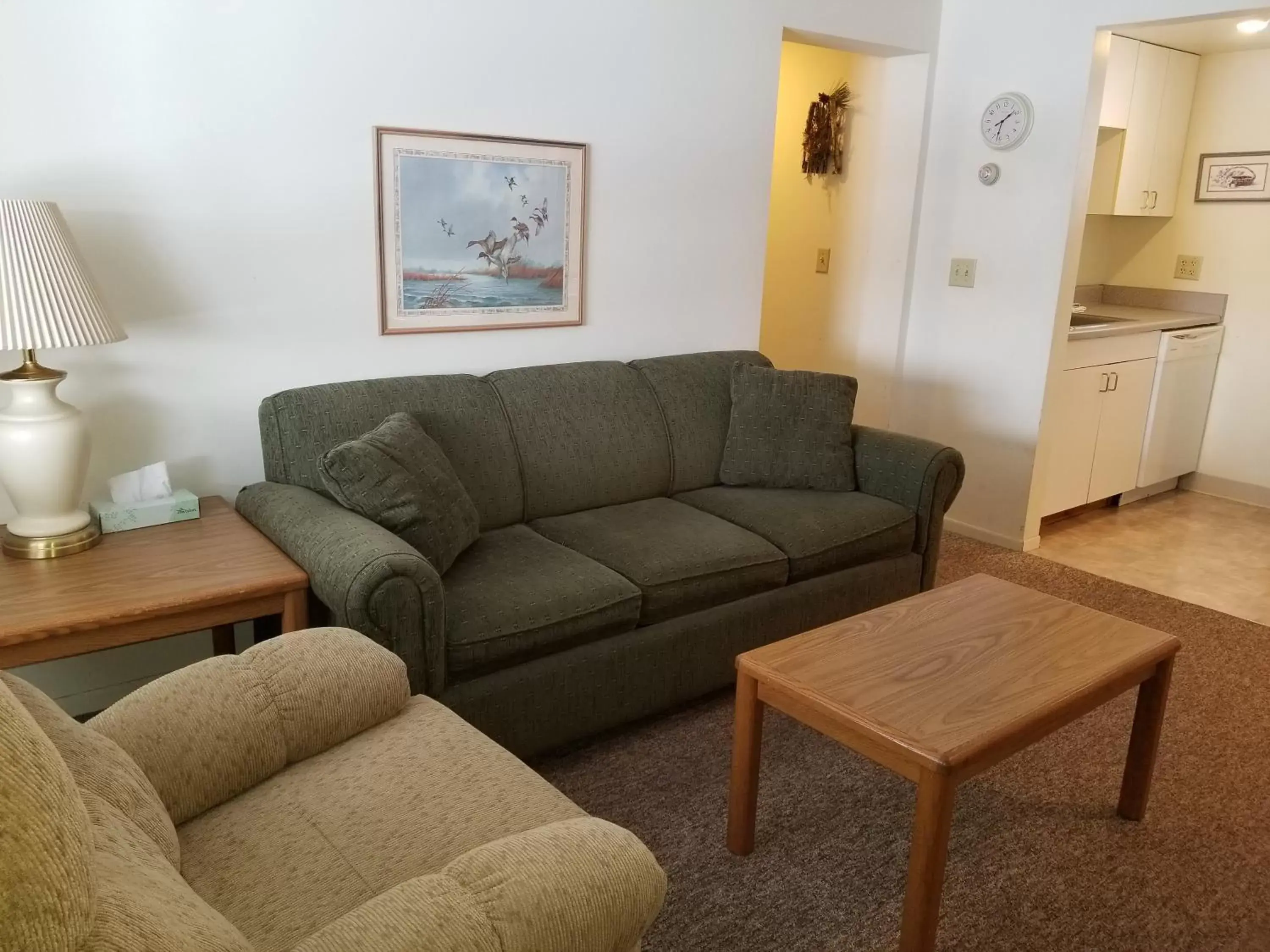 Seating Area in Lakeshor Motor Inn